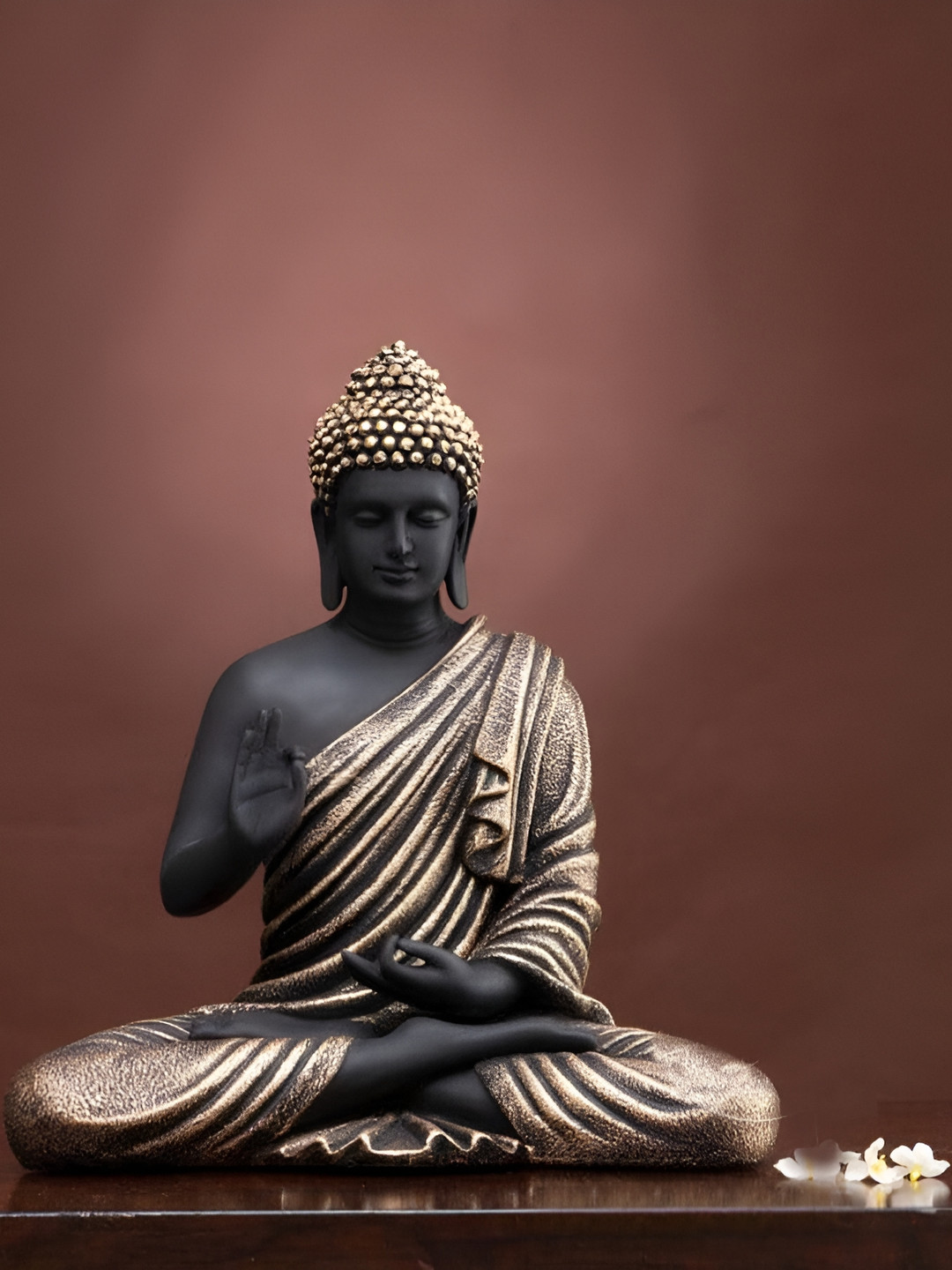 

krishnagallery1 Black Showpiece