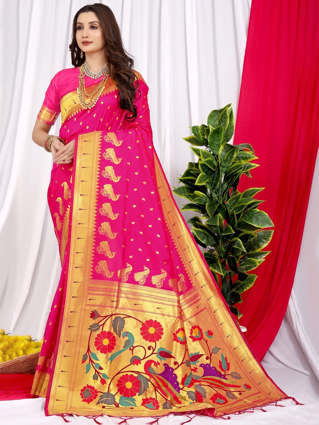 

CANIZZARO Ethnic Woven Design Zari Pure Silk Paithani Saree, Pink