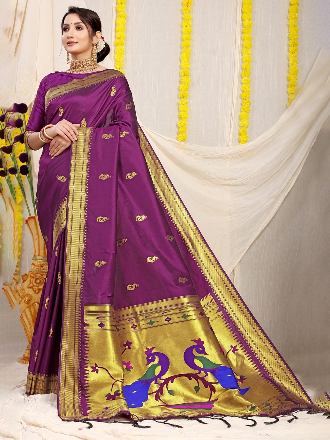

CANIZZARO Ethnic Motifs Woven Design Zari Pure Silk Paithani Saree, Magenta