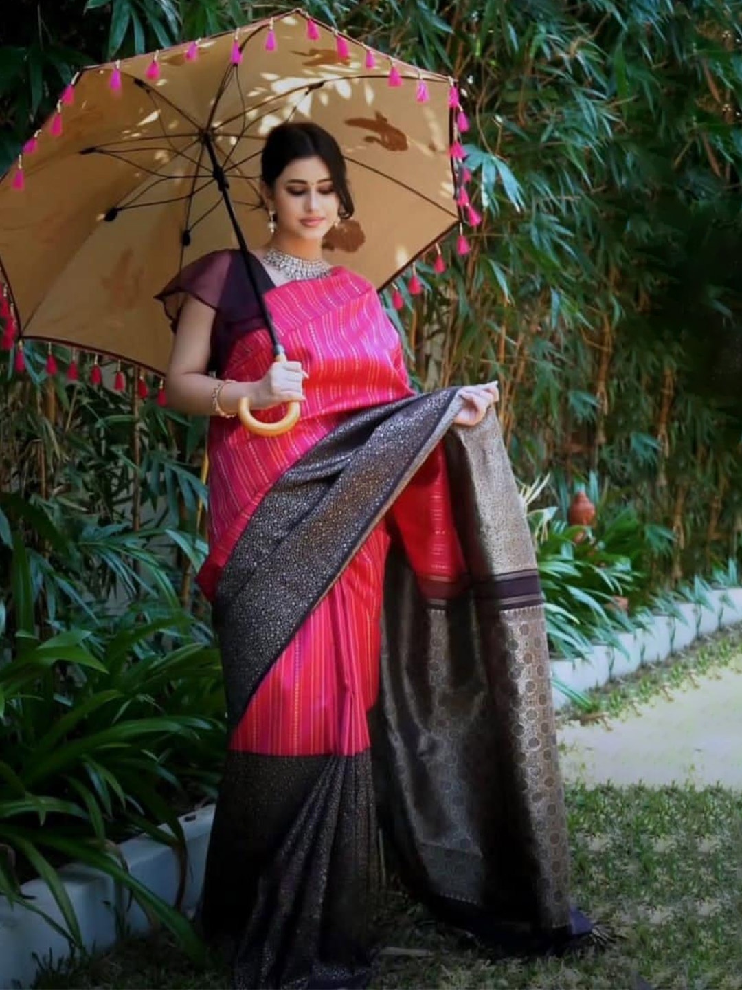 

bansari textiles Striped Woven Design Pure Silk Kanjeevaram Zari Saree, Pink