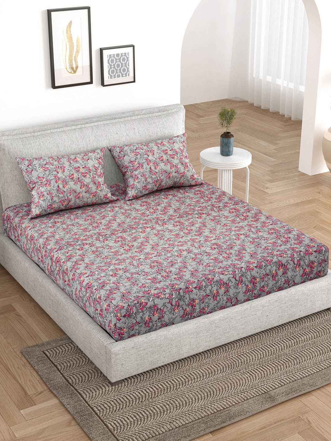 

BELLA CASA Grey & Pink Floral Cotton 200 TC King Bedsheet With 2 Pillow Covers