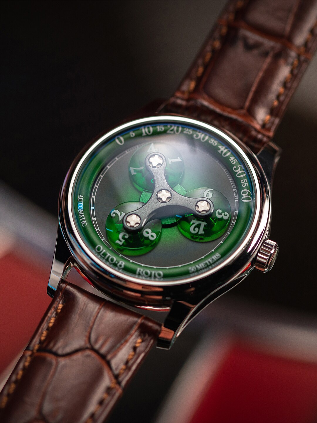 

Olto.8 Unisex Embellished Analogue Automatic Motion Powered Watch V4-1818-L06, Green