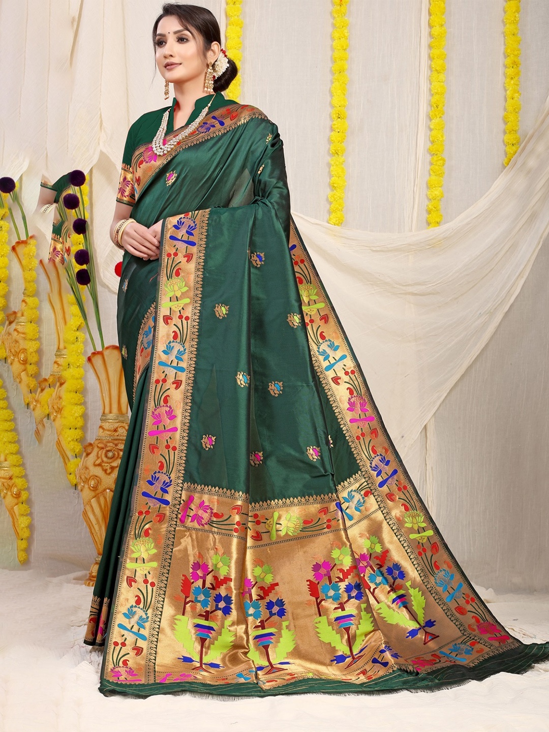

CANIZZARO Ethnic Motifs Woven Design Zari Pure Silk Paithani Saree, Green