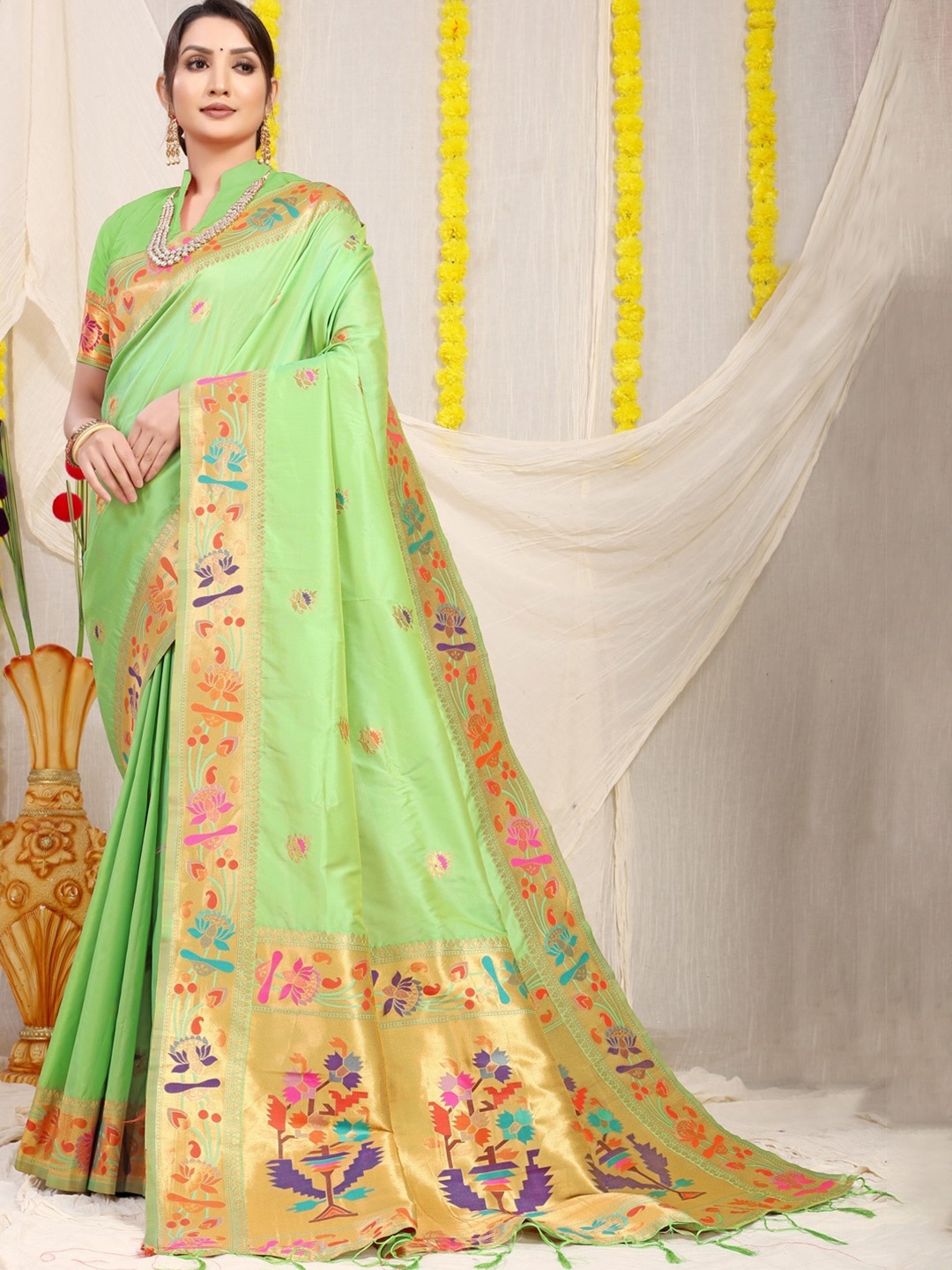 

CANIZZARO Ethnic Motifs Woven Design Zari Pure Silk Paithani Saree, Green