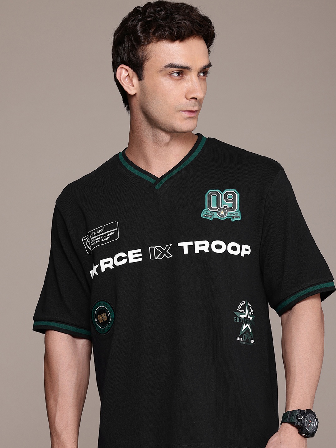 

FORCE IX Men Brand Logo Printed Pure Cotton T-shirt, Black