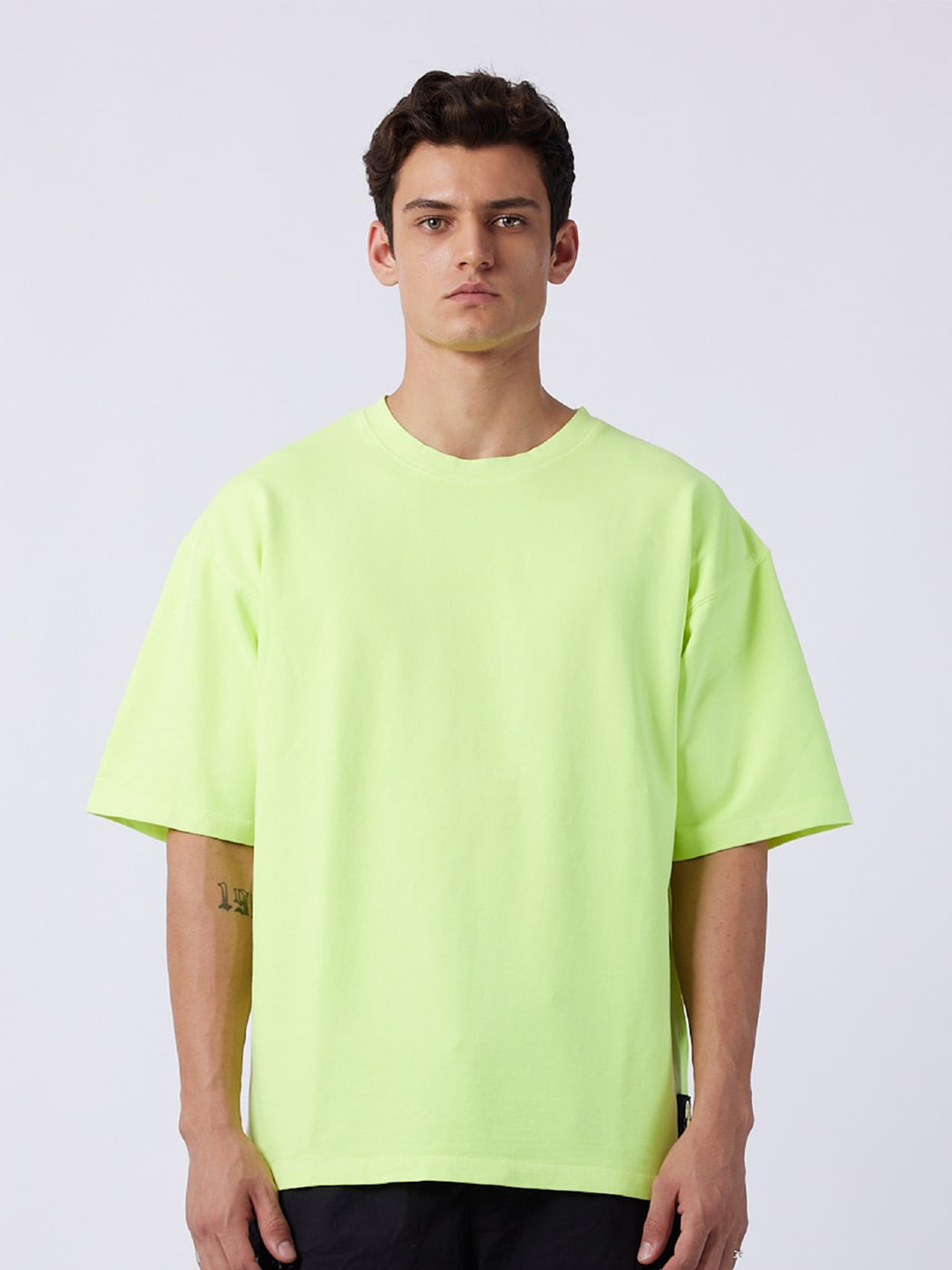 

Koovs Round Neck Pure Cotton Relaxed Fit T-shirt, Green