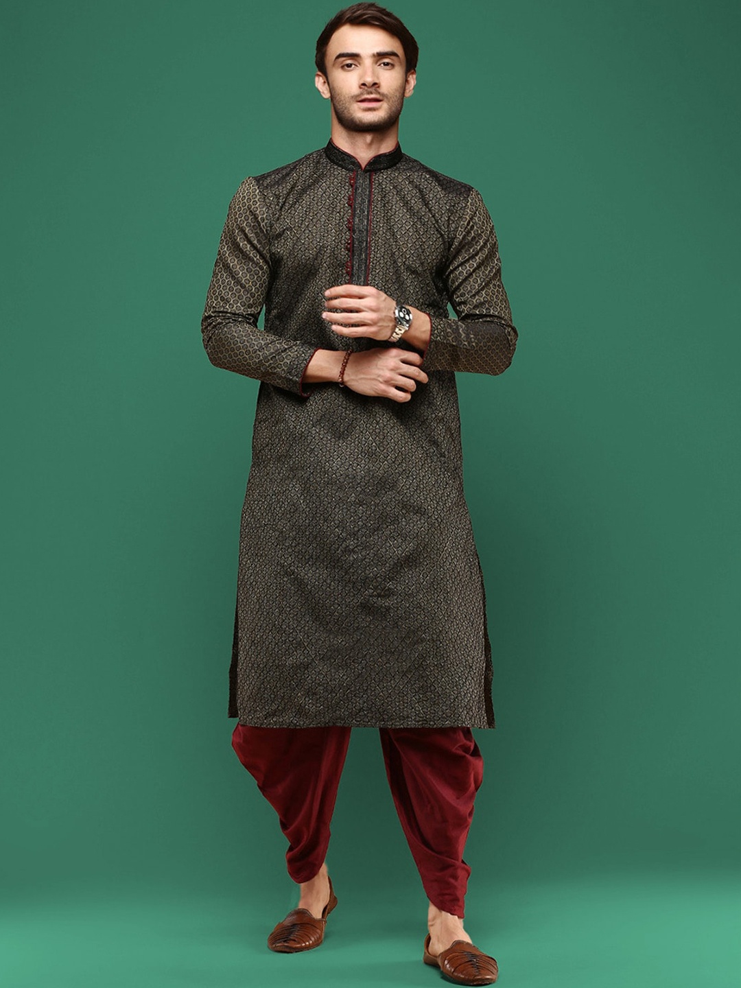 

Sangria Black Ethnic Motifs Woven Design Jacquard Kurta