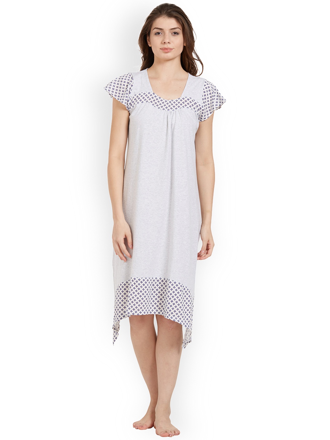 

Soie Grey & Blue Solid Nightdress