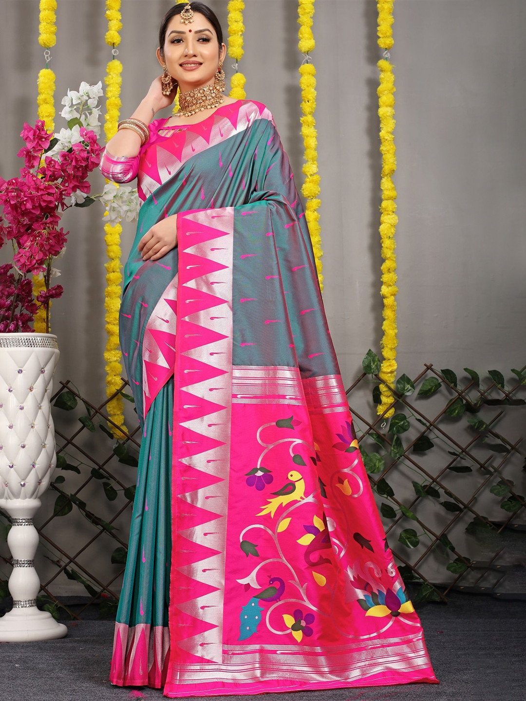 

CANIZZARO Ethnic Motifs Woven Design Zari Pure Silk Paithani Saree, Grey