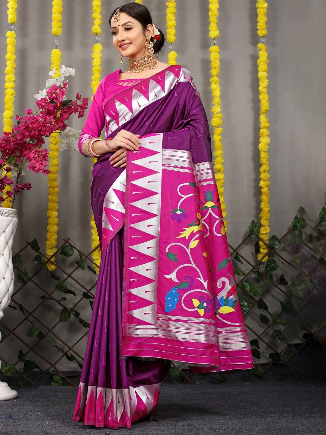 

CANIZZARO Woven Design Zari Pure Silk Paithani Saree, Purple