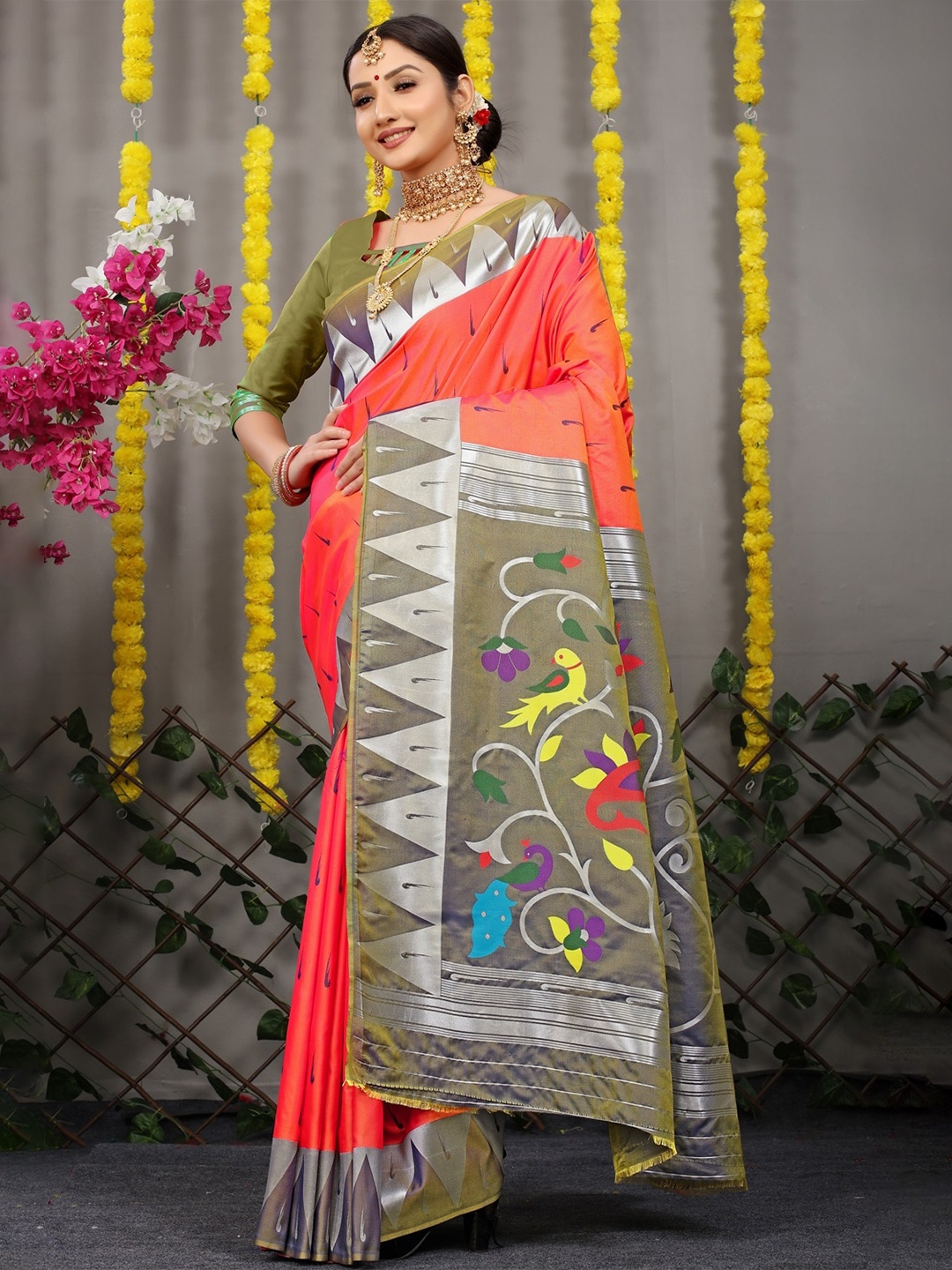 

CANIZZARO Ethnic Motifs Woven Design Zari Pure Silk Paithani Saree, Pink