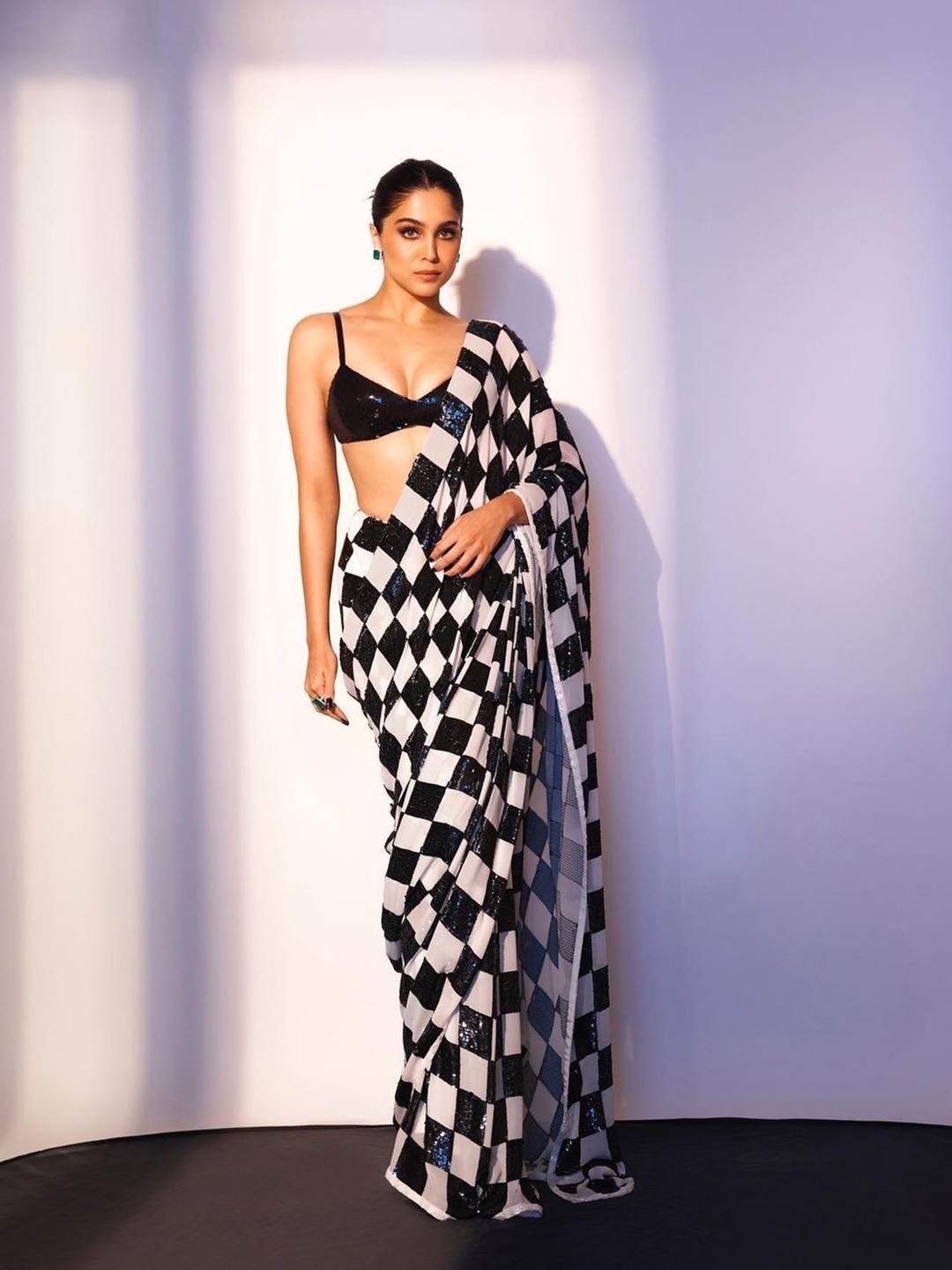 

nirja Fab Checked Embellished Sequinned Georgette Saree, White