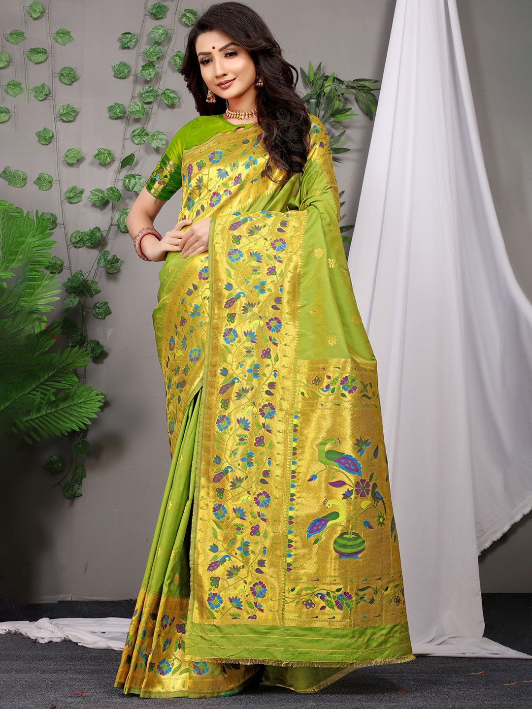 

CANIZZARO Ethnic Motif Woven Design Pure Silk Paithani Zari Saree, Green