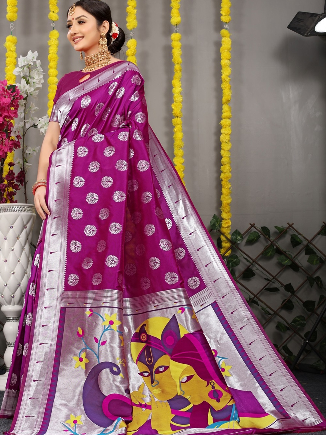 

CANIZZARO Woven Design Ethnic Motifs Zari Pure Silk Paithani Saree, Magenta