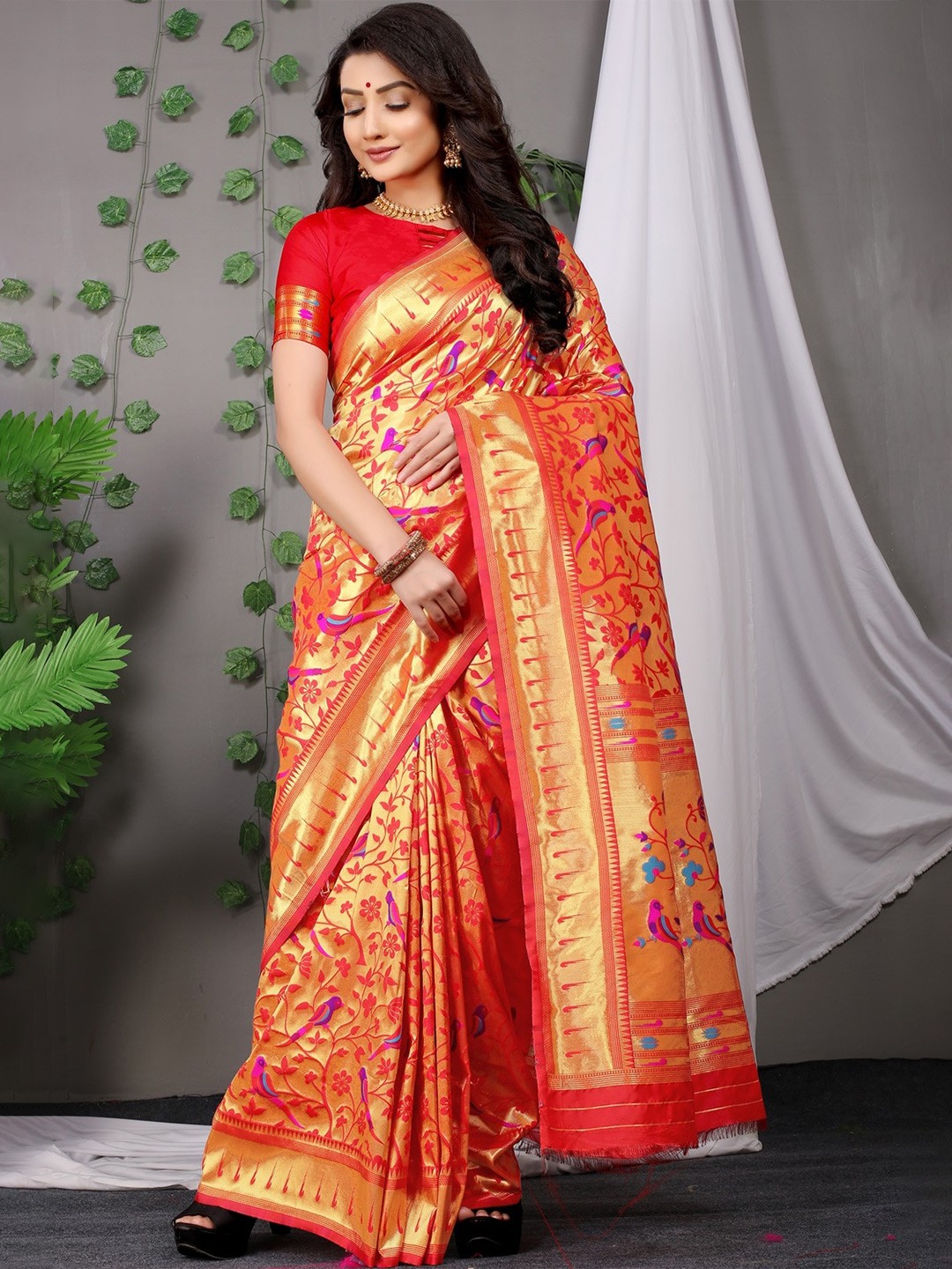 

CANIZZARO Ethnic Motifs Woven Design Zari Pure Silk Paithani Saree, Red