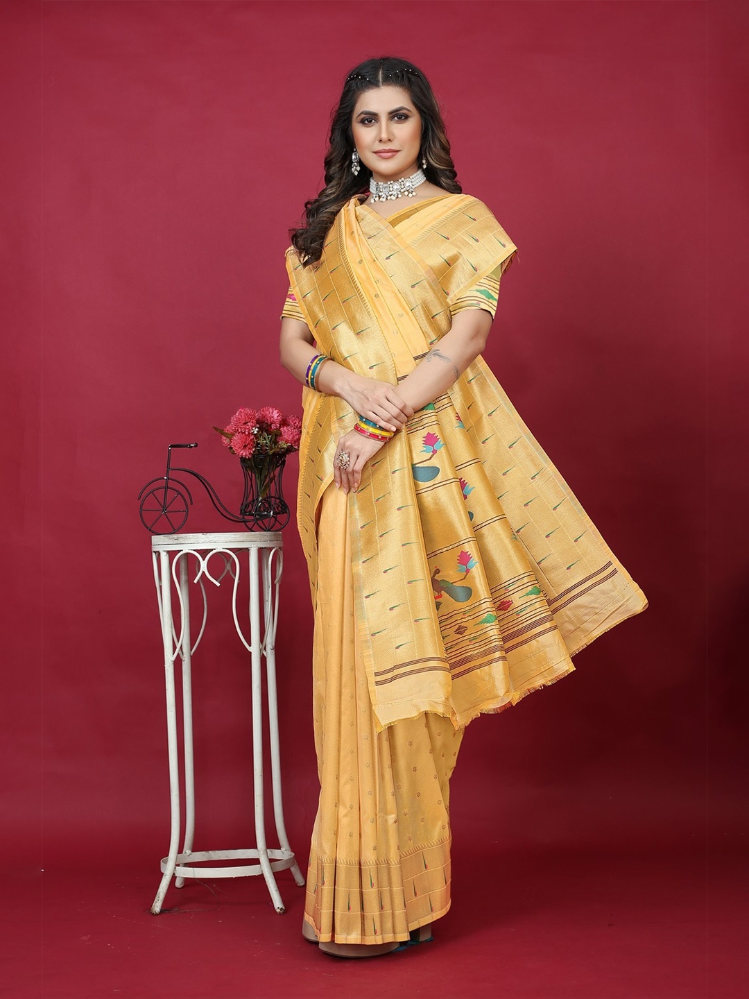 

CANIZZARO Woven Design Zari Pure Silk Paithani Saree, Yellow