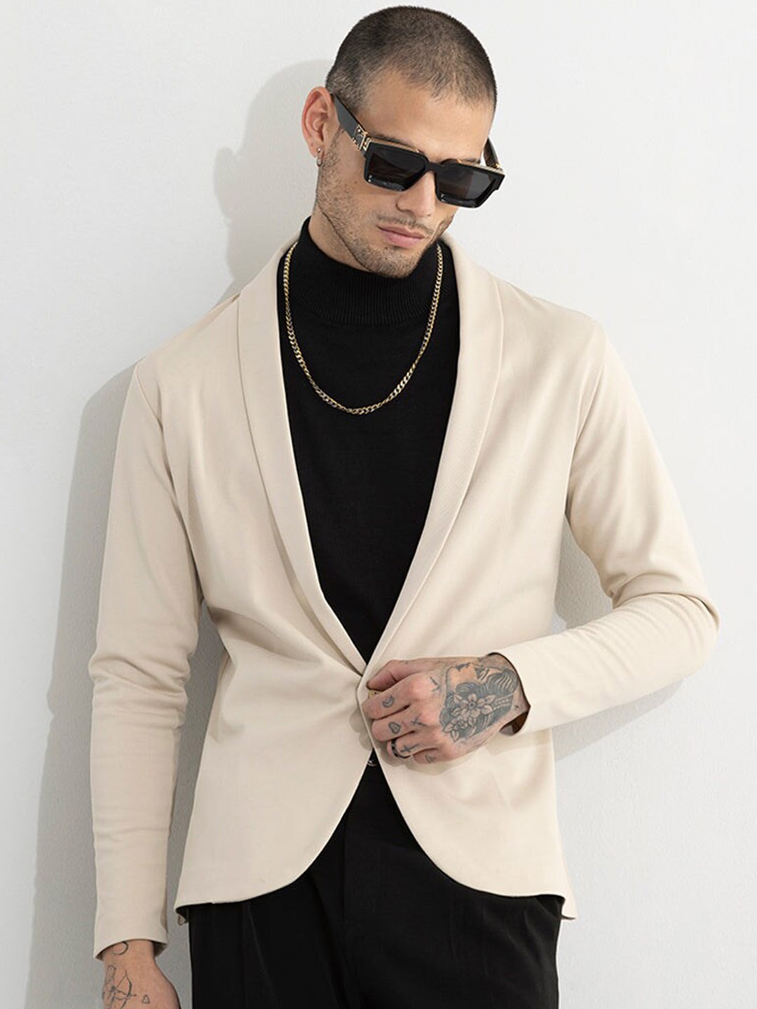 

Snitch Grey Single-Breasted Shawl-Collar Long Sleeves Cotton Blazer, Beige