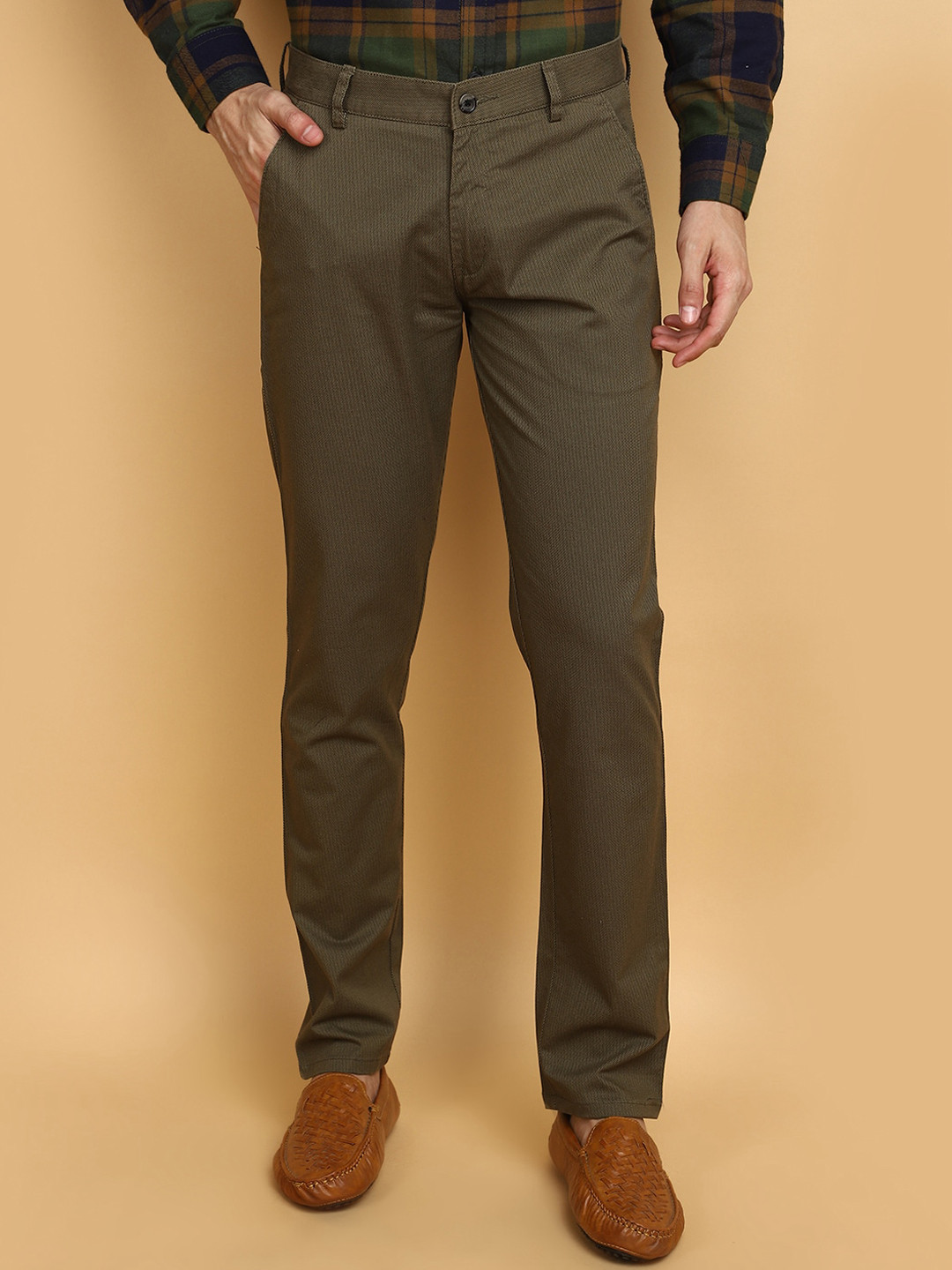 

V-Mart Men Slim Fit Chinos Trouser, Green