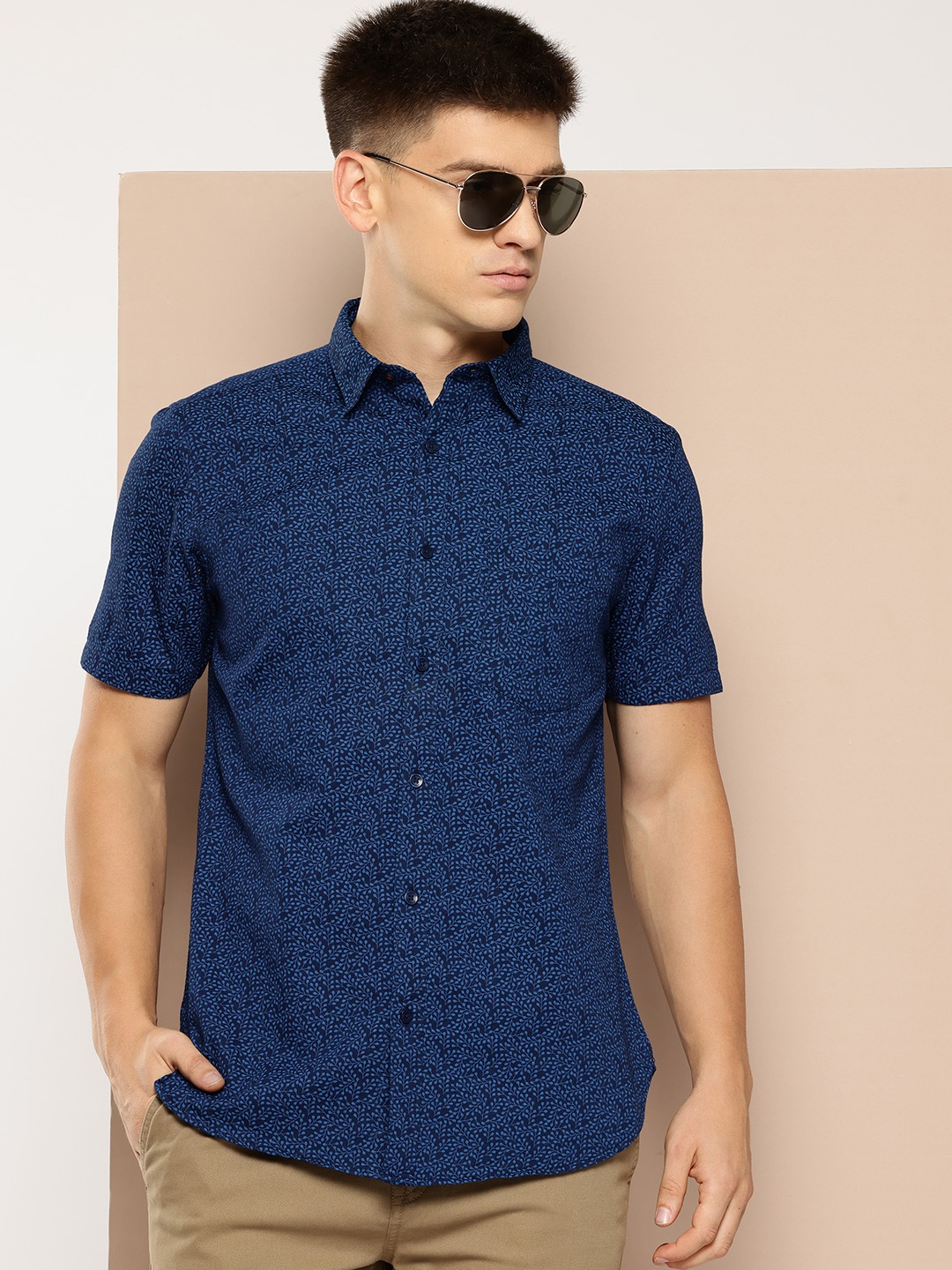 

INVICTUS Men Slim Fit Printed Pure Cotton Formal Shirt, Navy blue