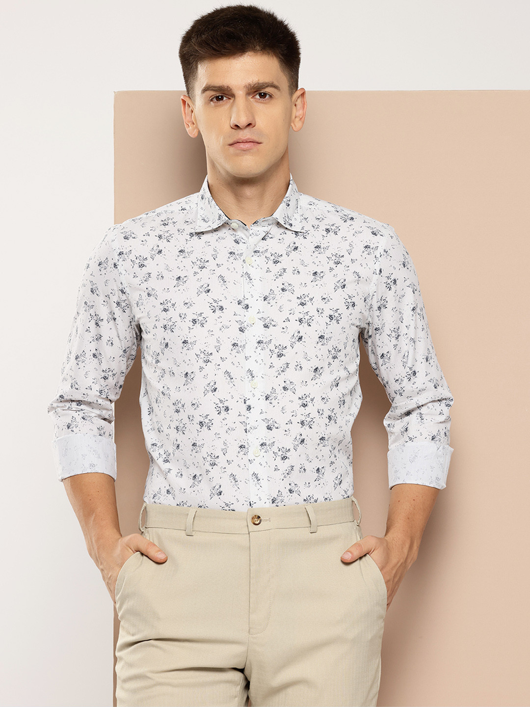 

INVICTUS Men Slim Fit Printed Pure Cotton Formal Shirt, Off white