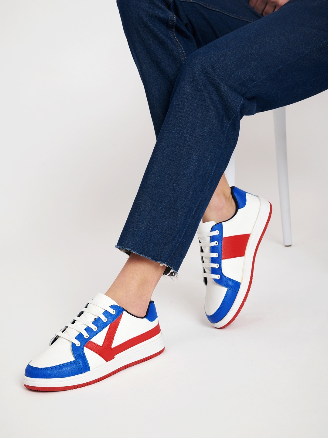 

KazarMax Women Colourblocked Lace Up Sneakers, Blue