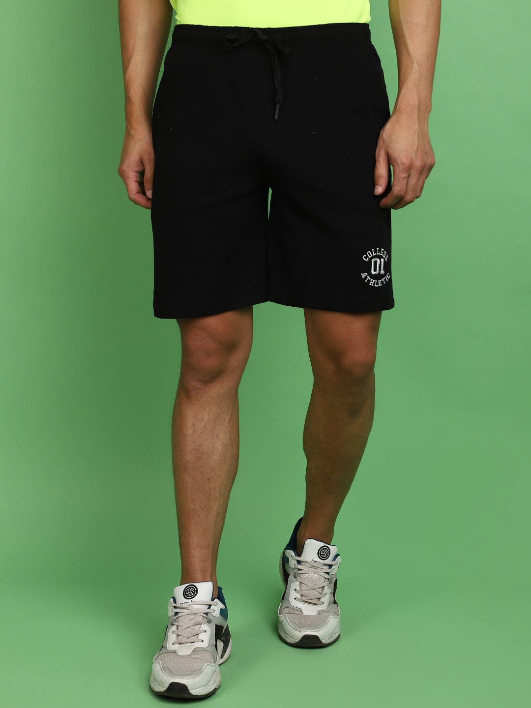 

V-Mart Men Mid Rise Shorts, Black