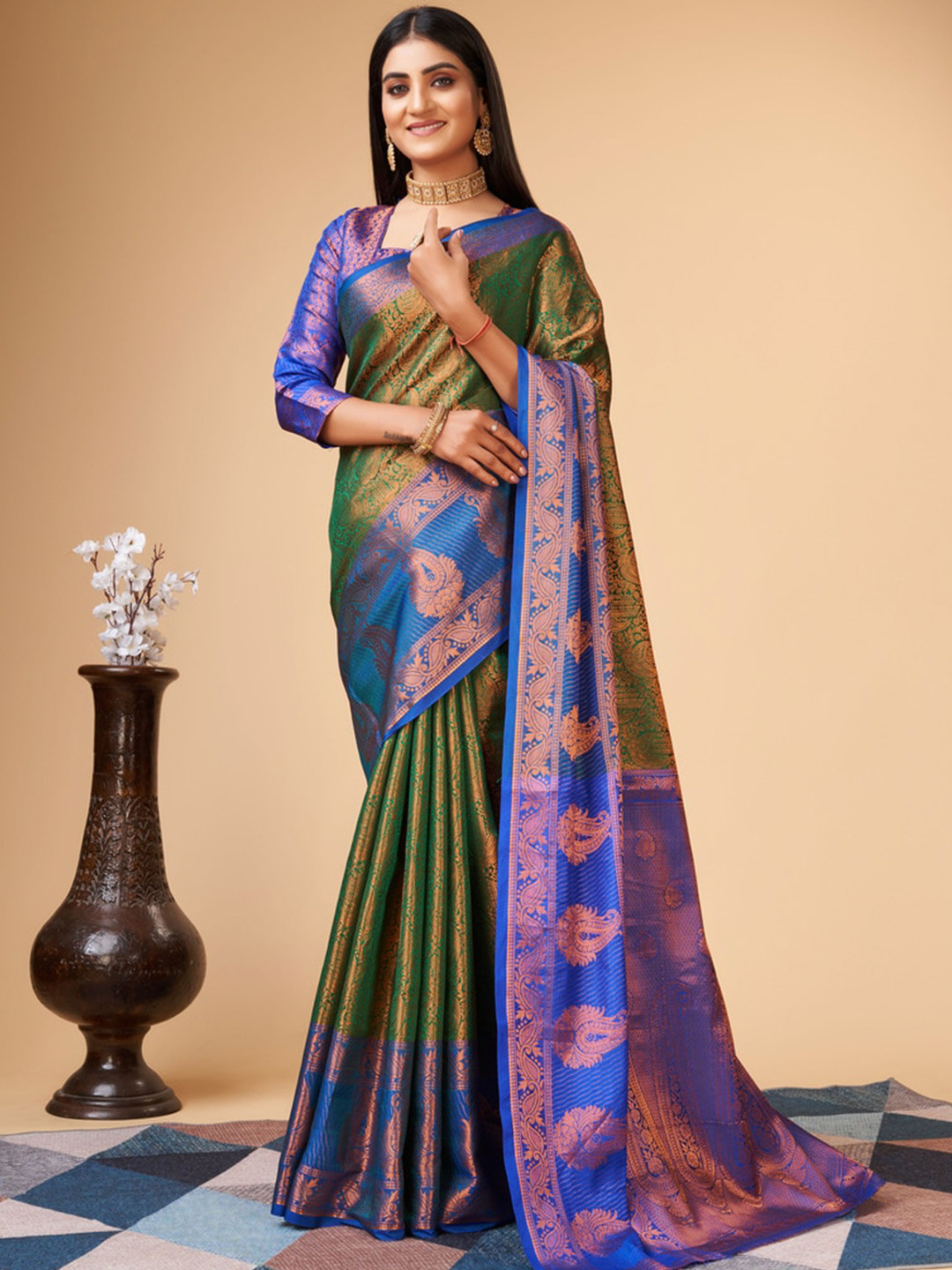 

Fospy Ethnic Woven Design Zari Pure Silk Banarasi Saree, Green