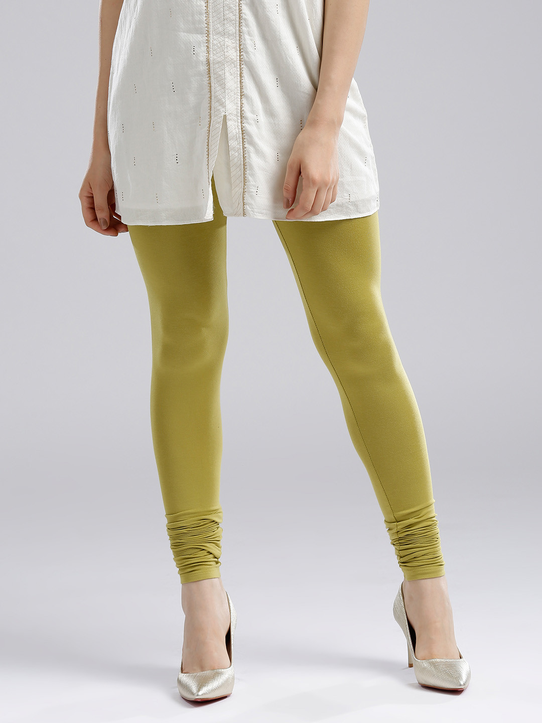 

W Women Green Solid Churidar Leggings