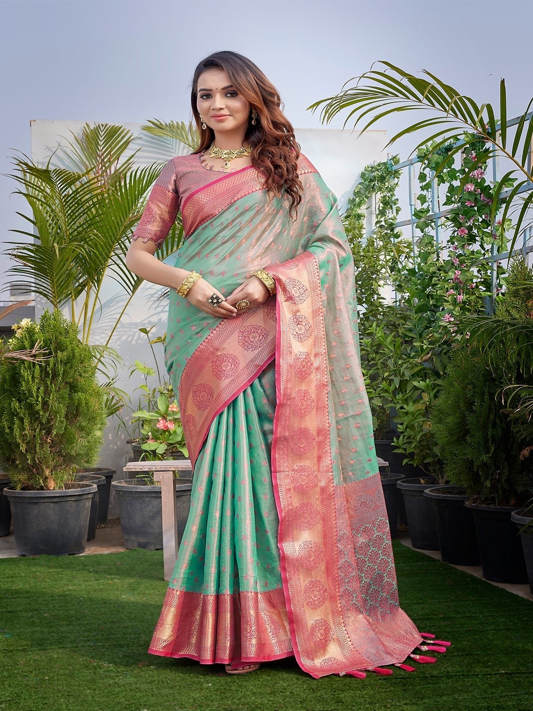 

Vilochan Ethnic Motifs Woven Design Zari Pure Silk Banarasi Saree, Turquoise blue