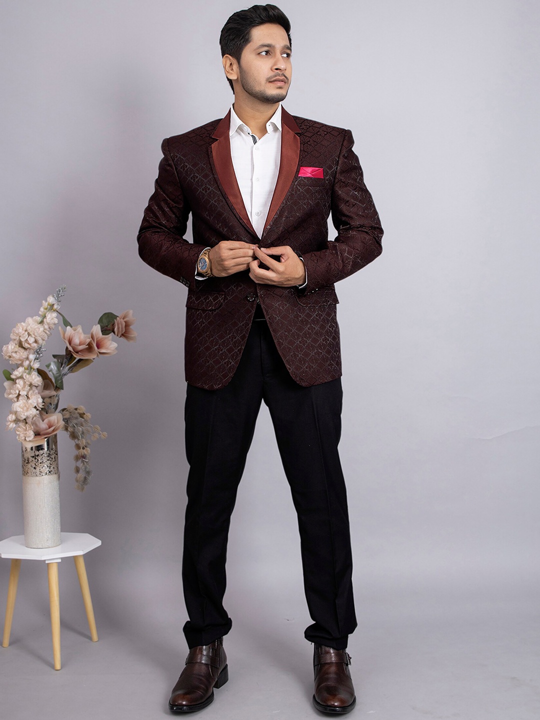 

amzira Self Designed Slim Fit Single Breasted Blazer, Maroon