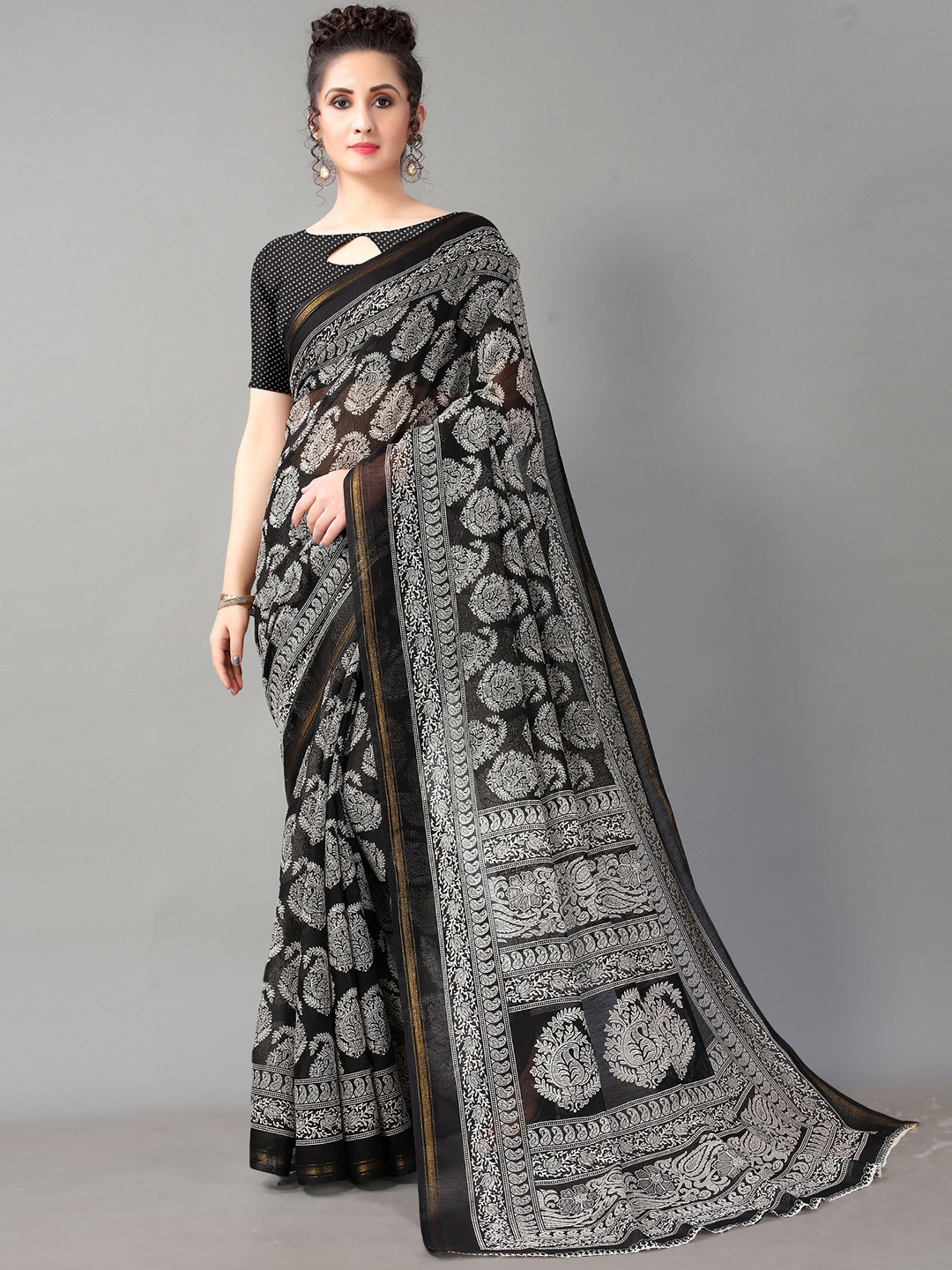 

HRITIKA Black and White Paisley Block print Saree
