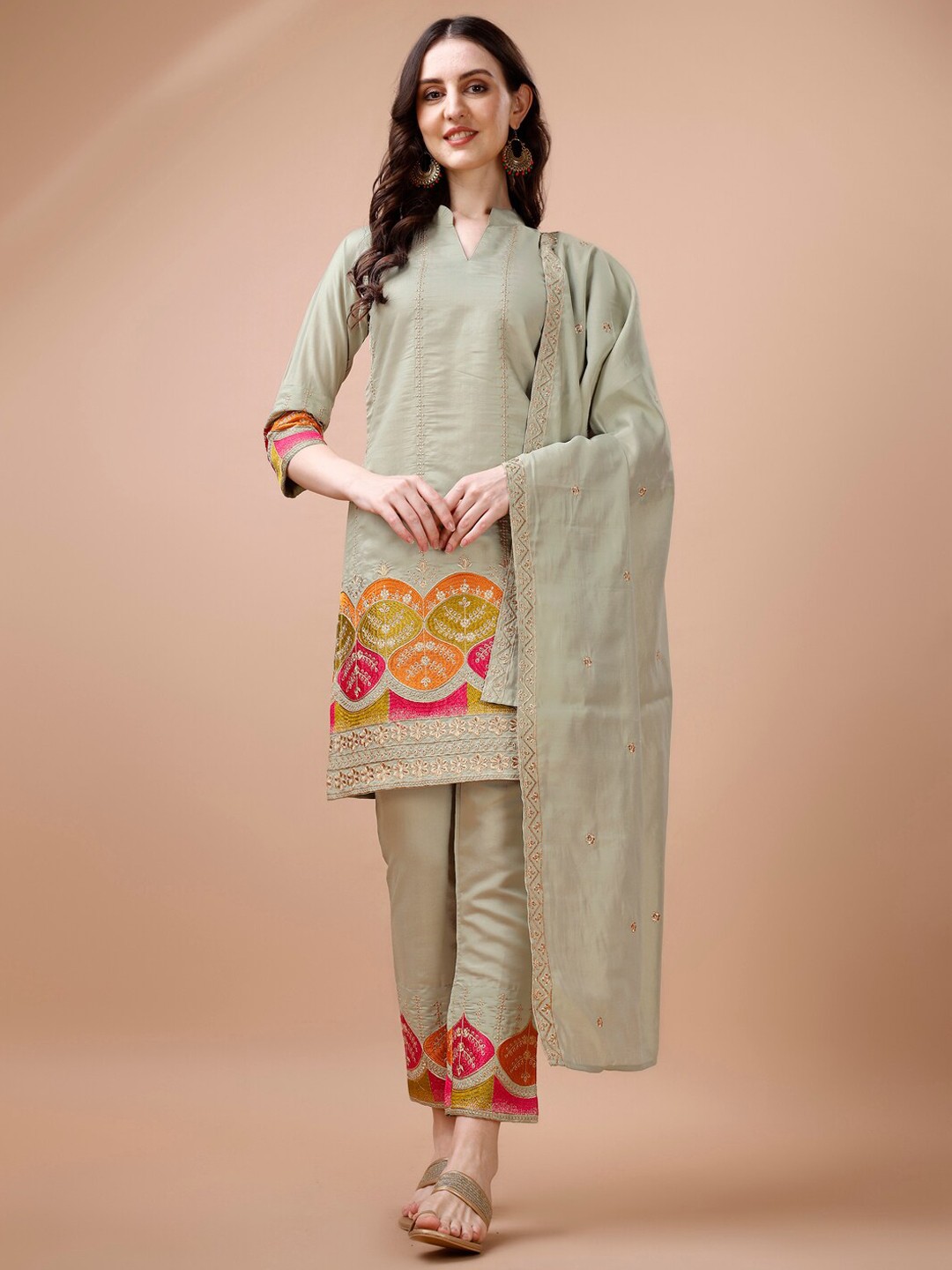 

KALINI Ethnic Motifs Embroidered Thread Work Kurta & Trouser With Dupatta, Green