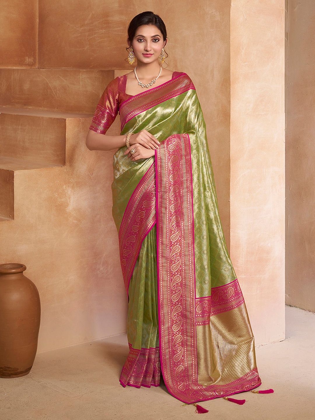 

Inddus Paisley Woven Design Zari Pure Silk Saree, Green