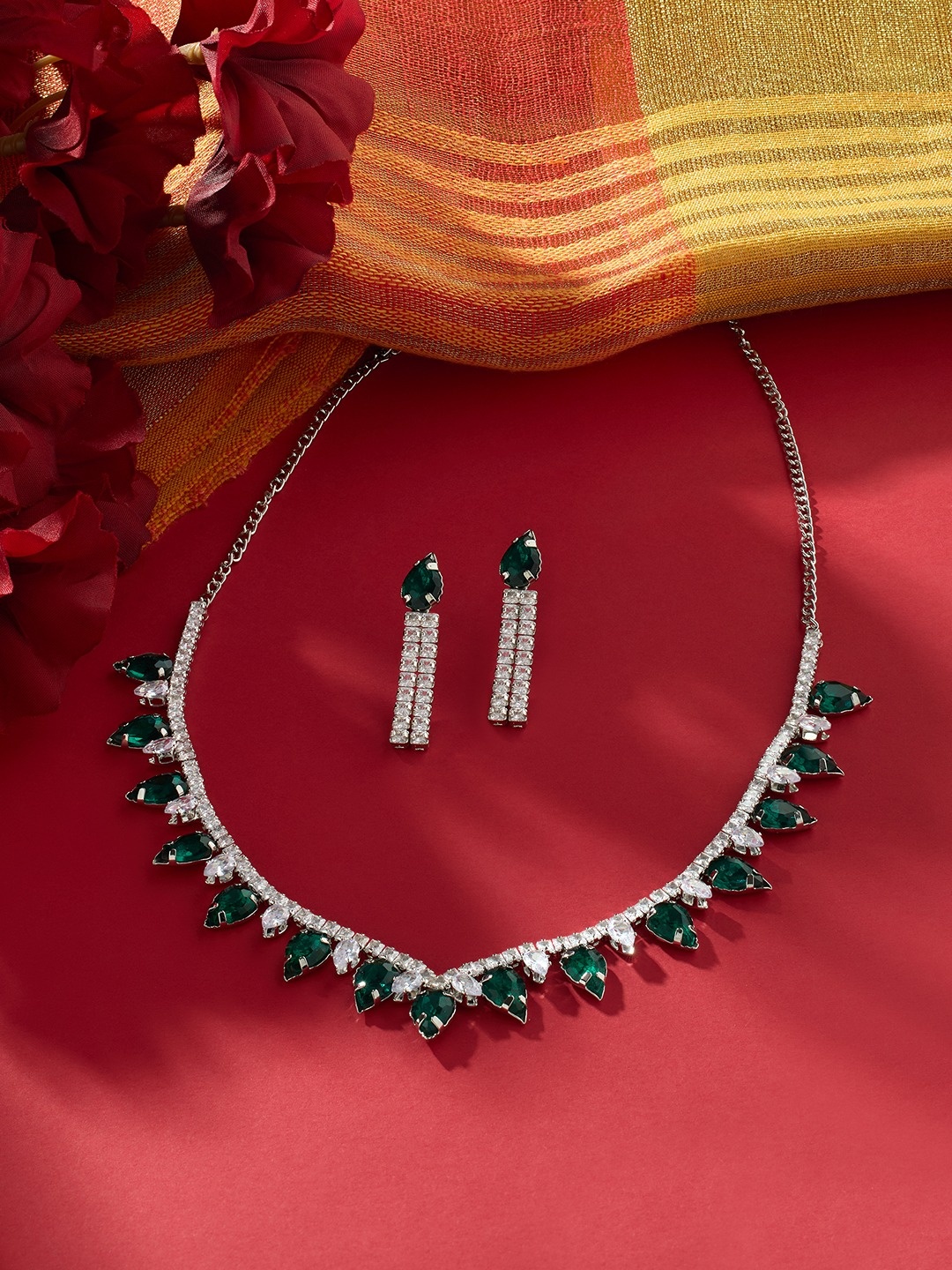 

Zaveri Pearls Silver Plated Stones Studded Jewellery Set