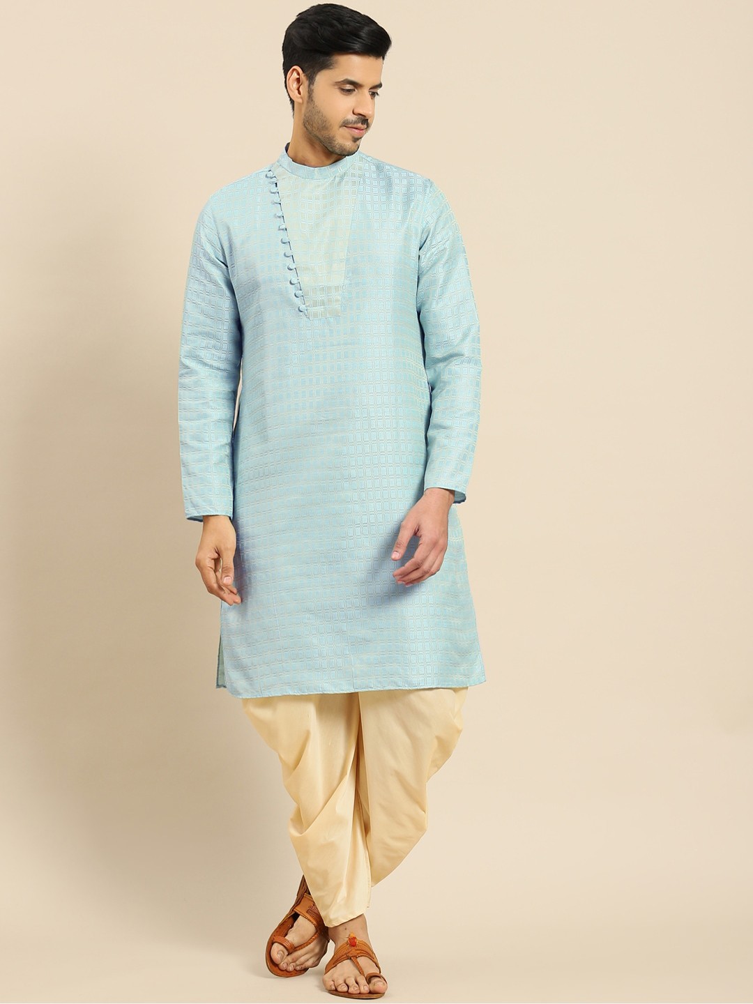 

Anouk Geometric Thread Work Round Neck Straight Kurta, Green