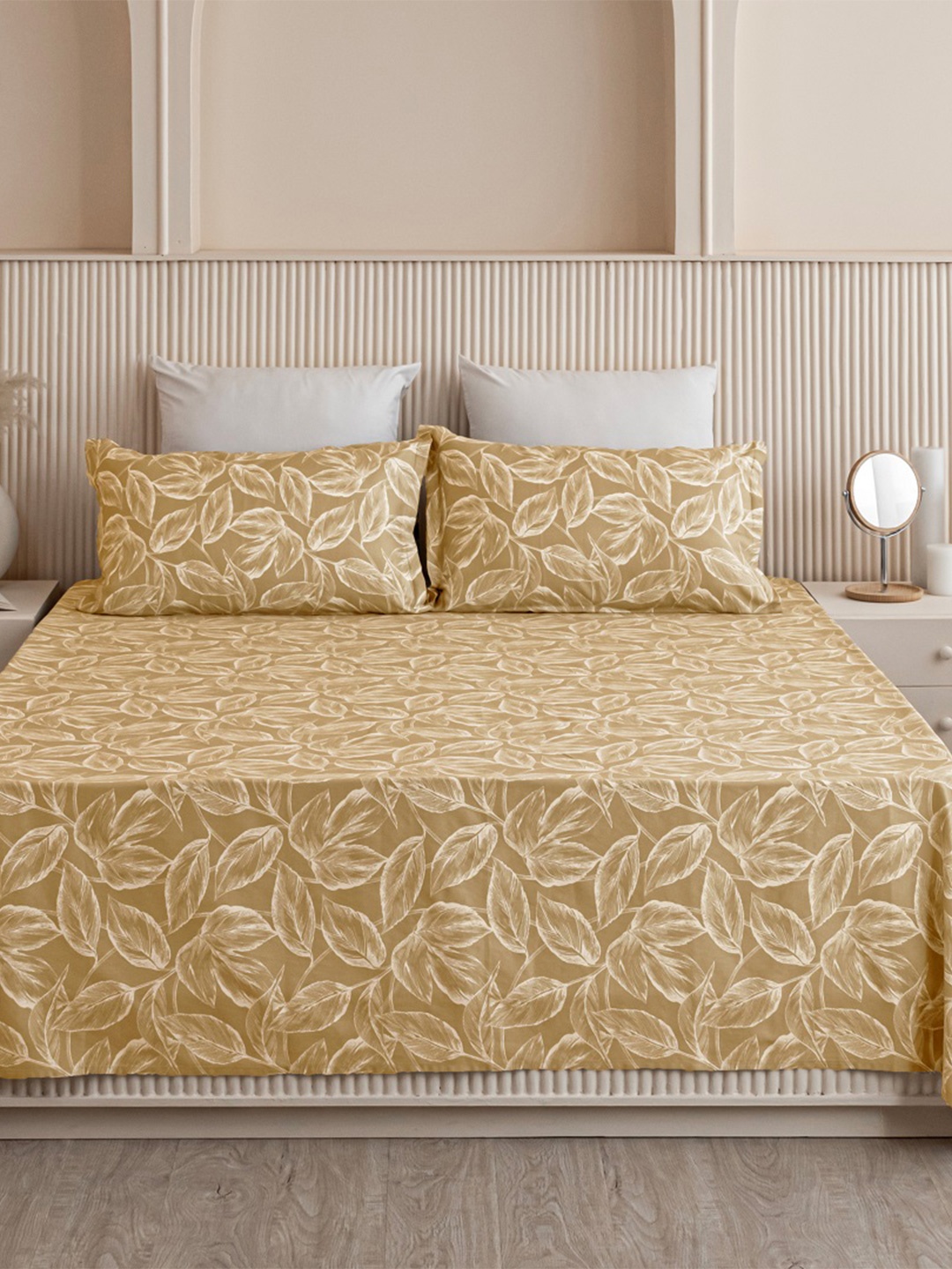 

HOMEMONDE Gold-Toned & White Floral 210 TC Cotton Single Bedsheet with 1 Pillow Covers