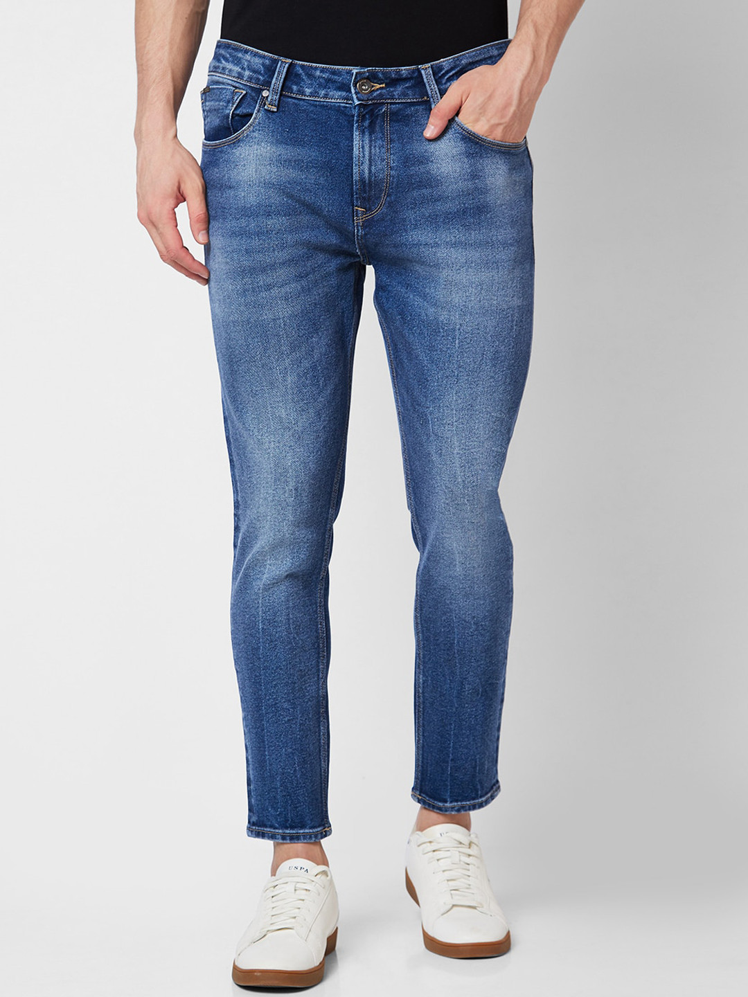 

SPYKAR Men Tapered Fit Clean Look Heavy Fade Mid Rise Cotton Jeans, Blue