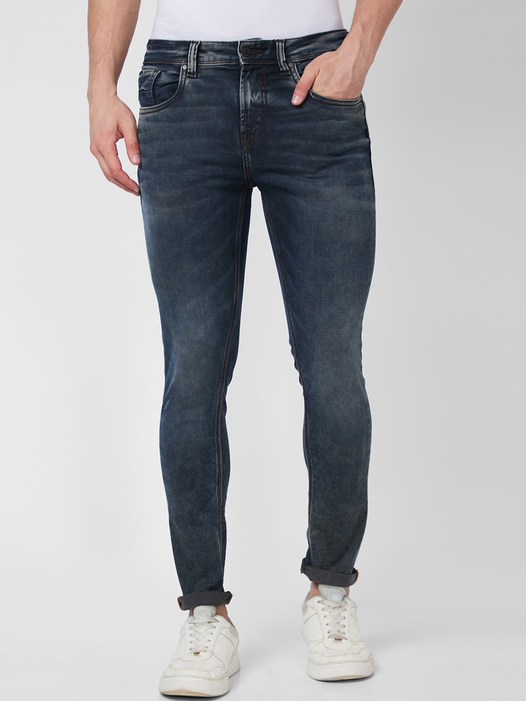 

SPYKAR Men Skinny Fit Low-Rise Heavy Fade Stretchable Jeans, Grey