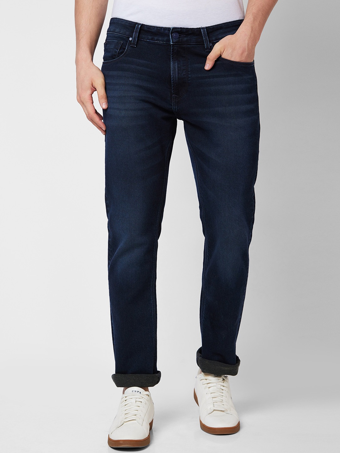 

SPYKAR Men Relaxed Fit Light Fade Stretchable Jeans, Blue