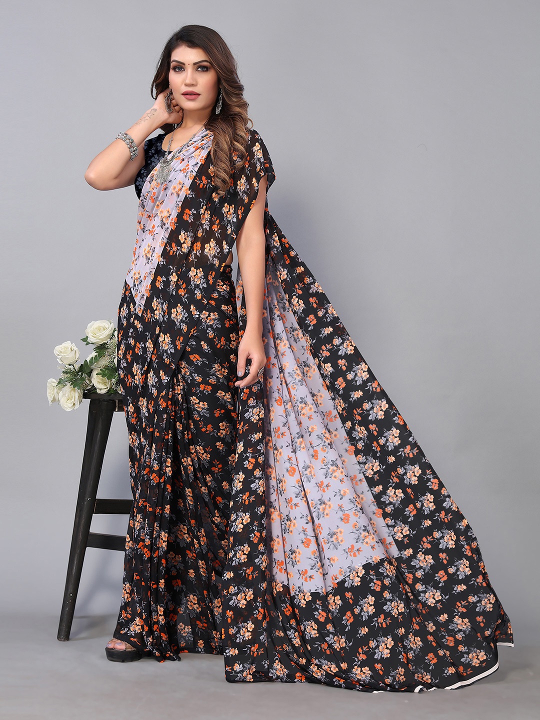 

Shaily Floral Printed Saree, Black