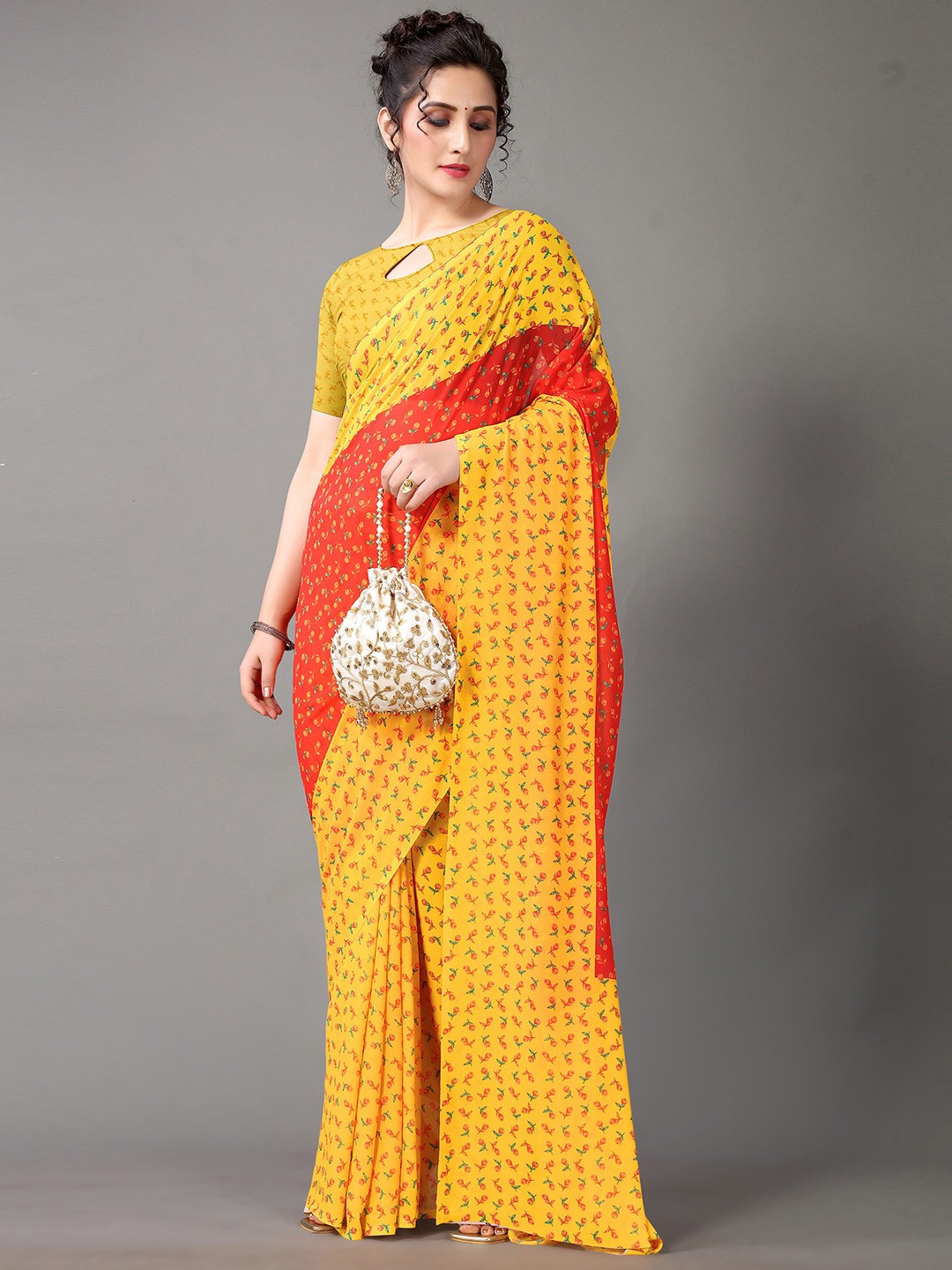 

Shaily Floral Printed Saree, Yellow