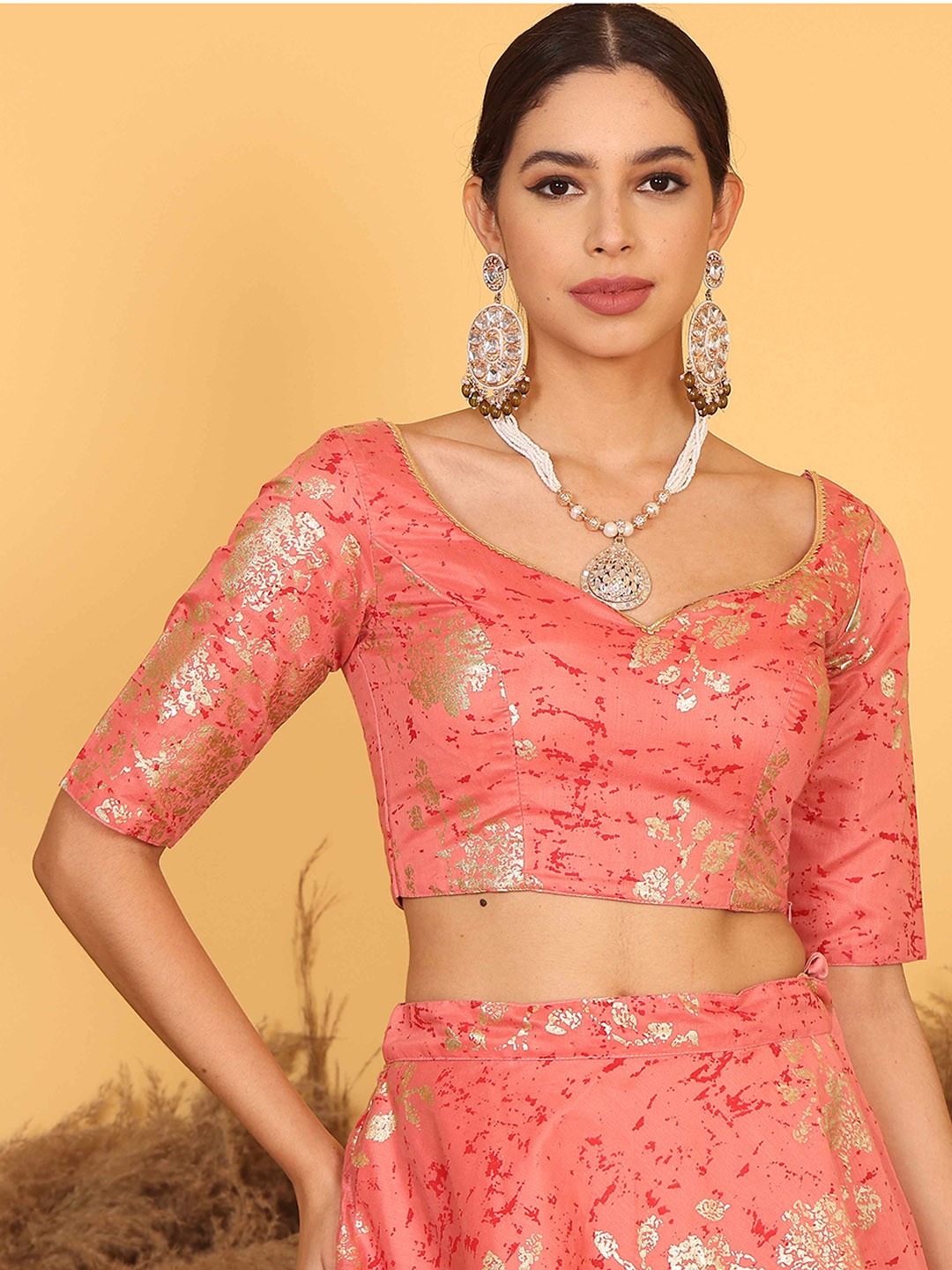 

Ethnovog Foil Printed Ready To Wear Saree Blouse, Pink