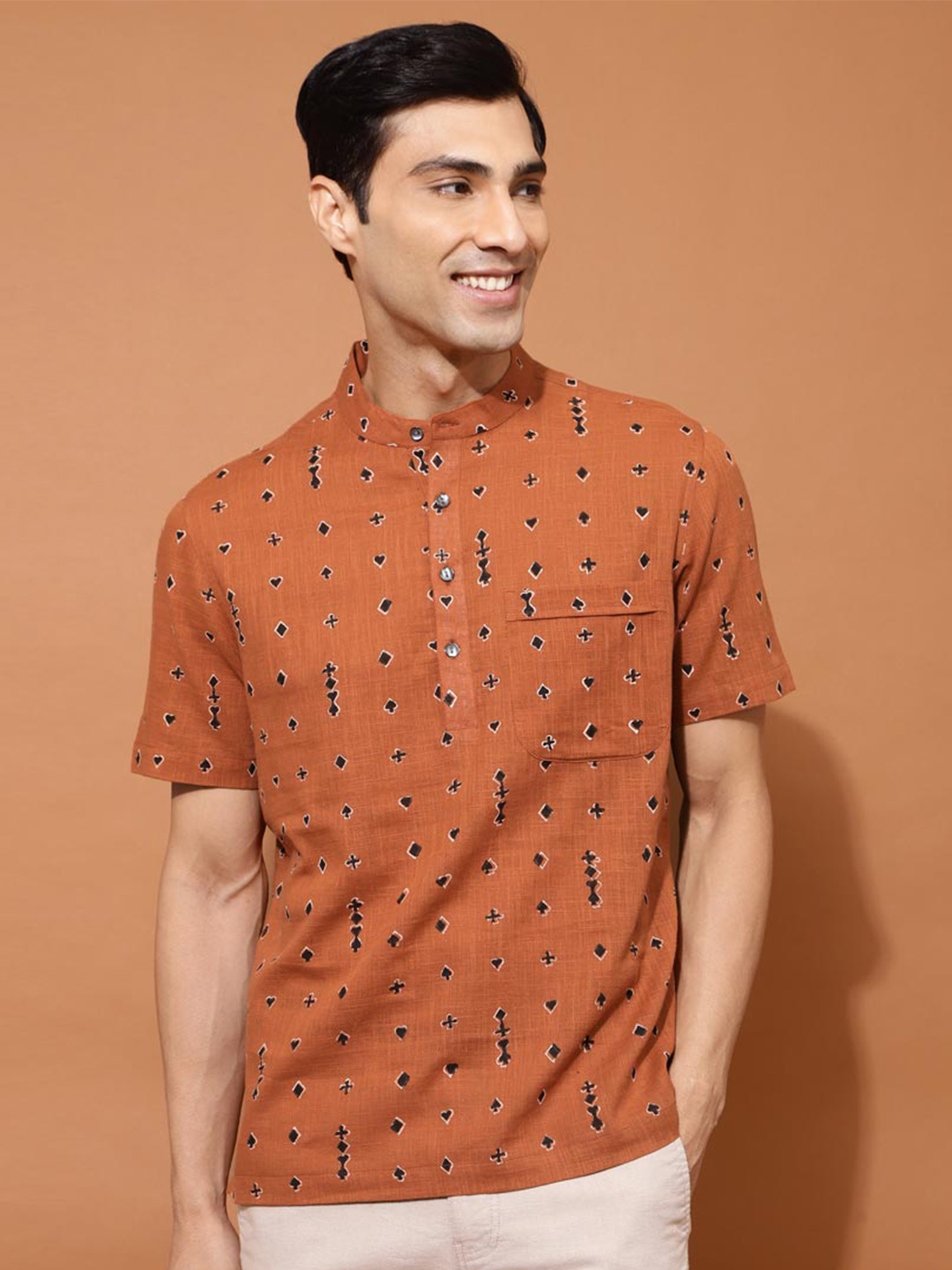 

Fabindia Geometric Printed Cotton Band Collar Straight Kurta, Rust