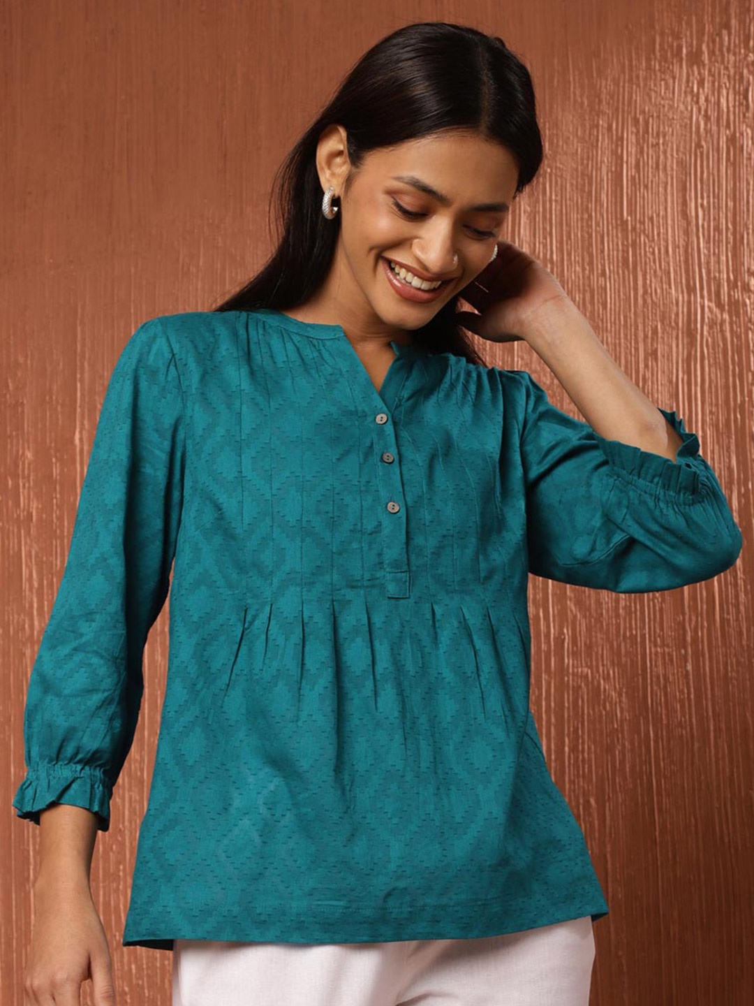 

Fabindia Mandarin Collar Cuffed Sleeves Cotton Top, Green