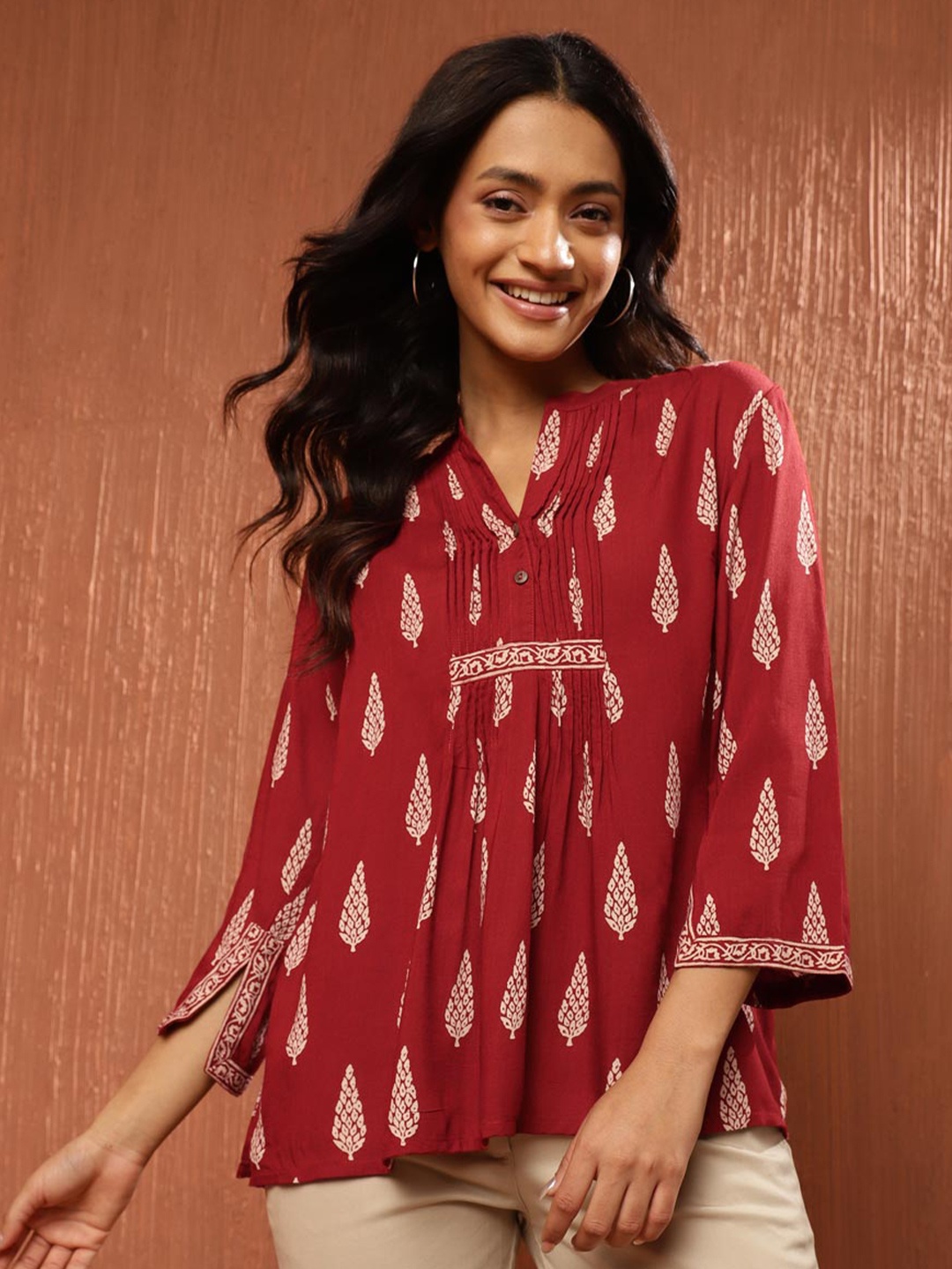 

Fabindia Ethnic Motifs Print Mandarin Collar Top, Rust