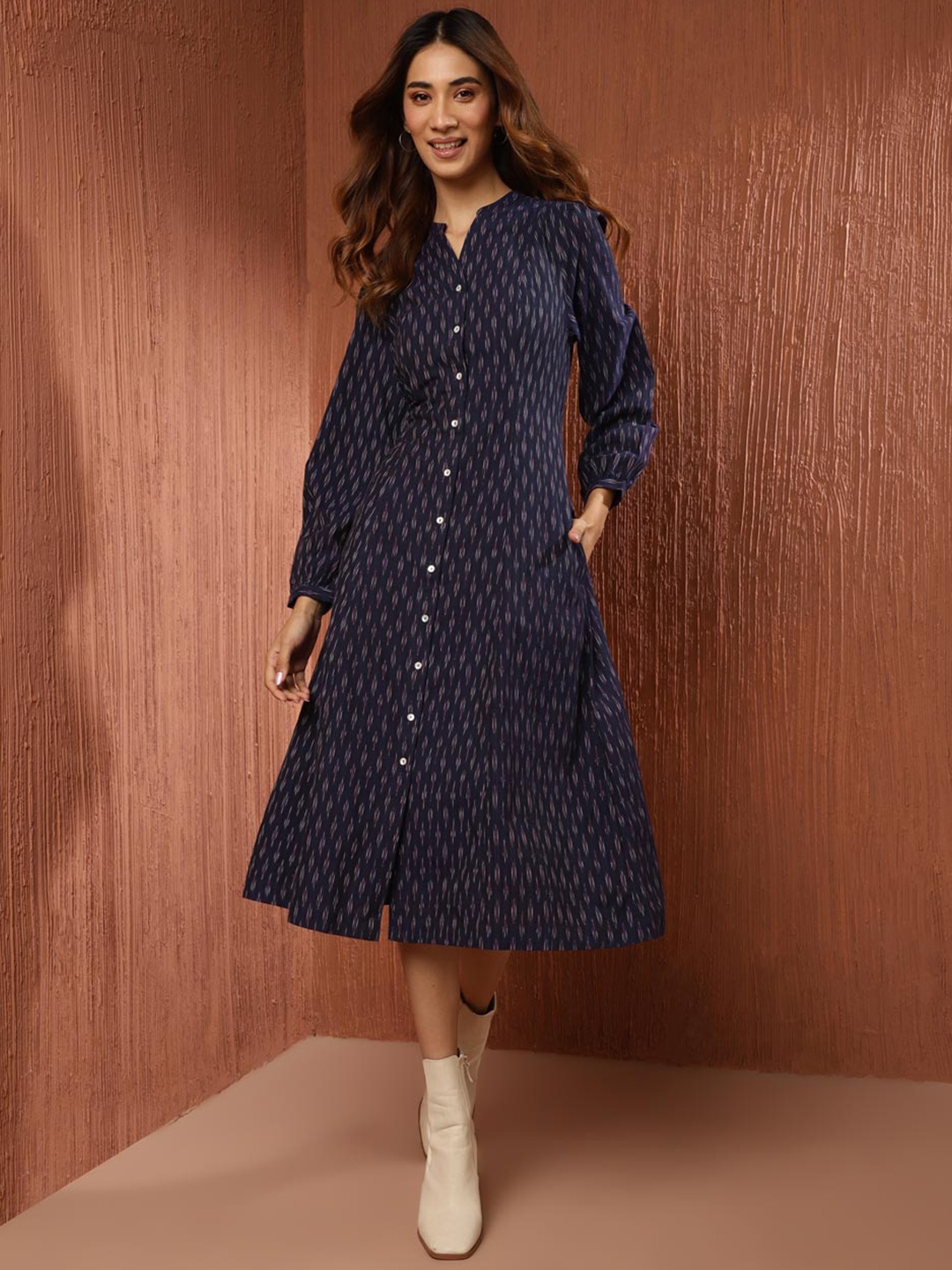 

Fabindia Self Design Mandarin Collar Cotton Midi Dress, Blue