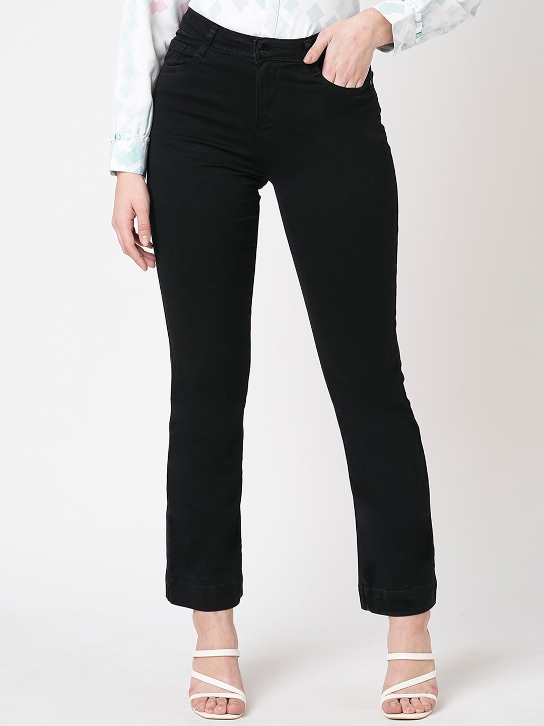 

Kraus Jeans Women Regular Fit High-Rise Stretchable Jeans, Black