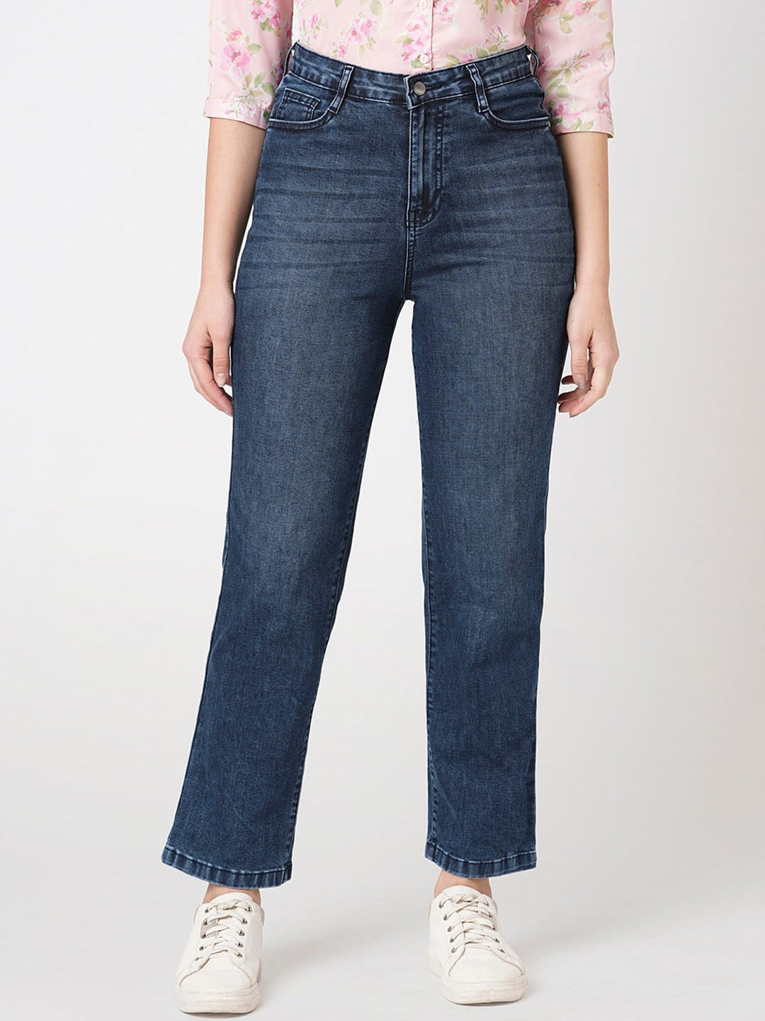 

Kraus Jeans Women Straight Fit High-Rise Light Fade Stretchable Jeans, Blue