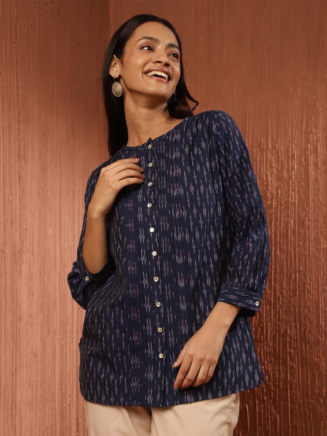 

Fabindia Ikat Printed Cuffed Sleeves Cotton Tunic, Blue