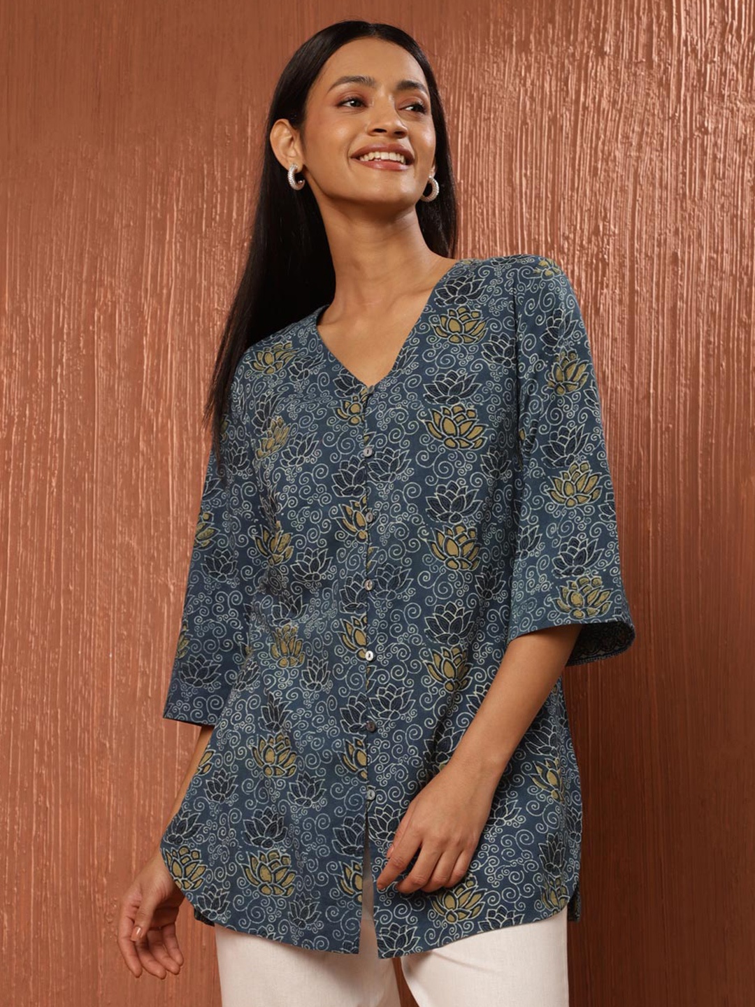 

Fabindia Floral Ajrakh Printed Cotton Tunic, Blue